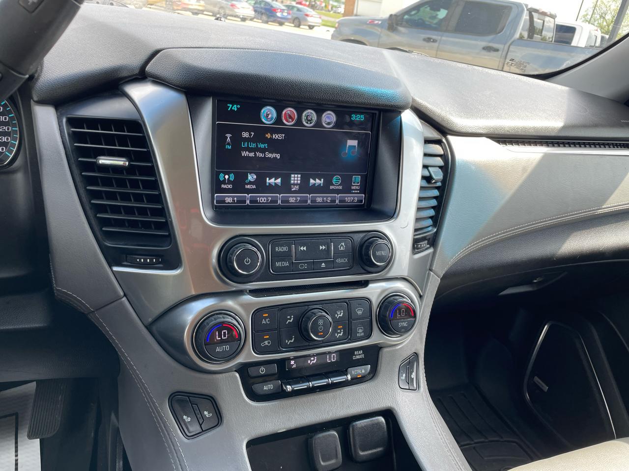 Chevrolet Suburban 4WD 4dr 1500 LT 2019