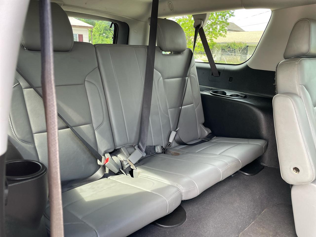 Chevrolet Suburban 4WD 4dr 1500 LT 2019