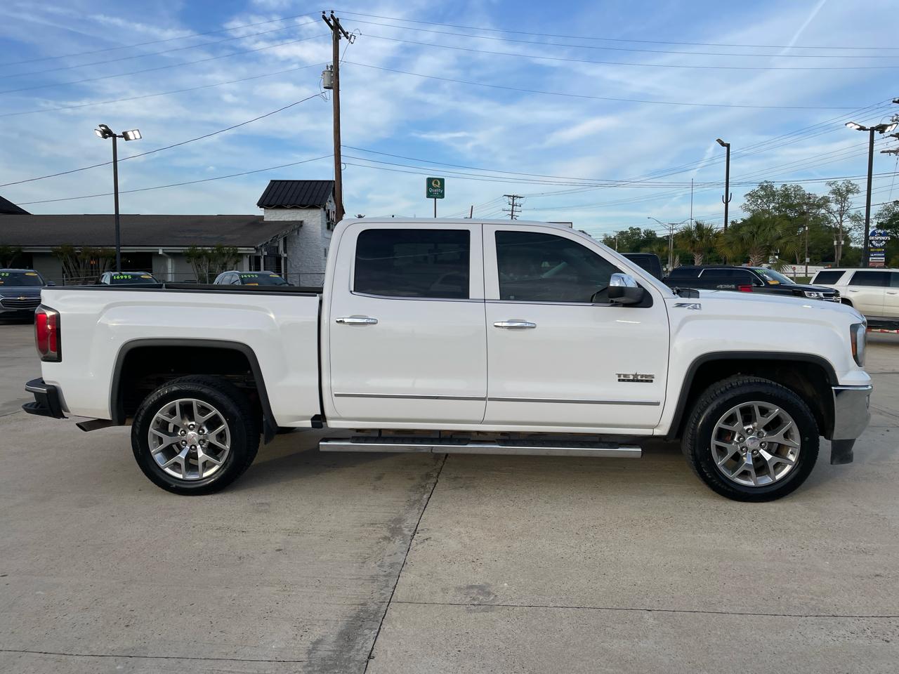 GMC Sierra 1500 4WD Crew Cab 143.5" SLT 2018