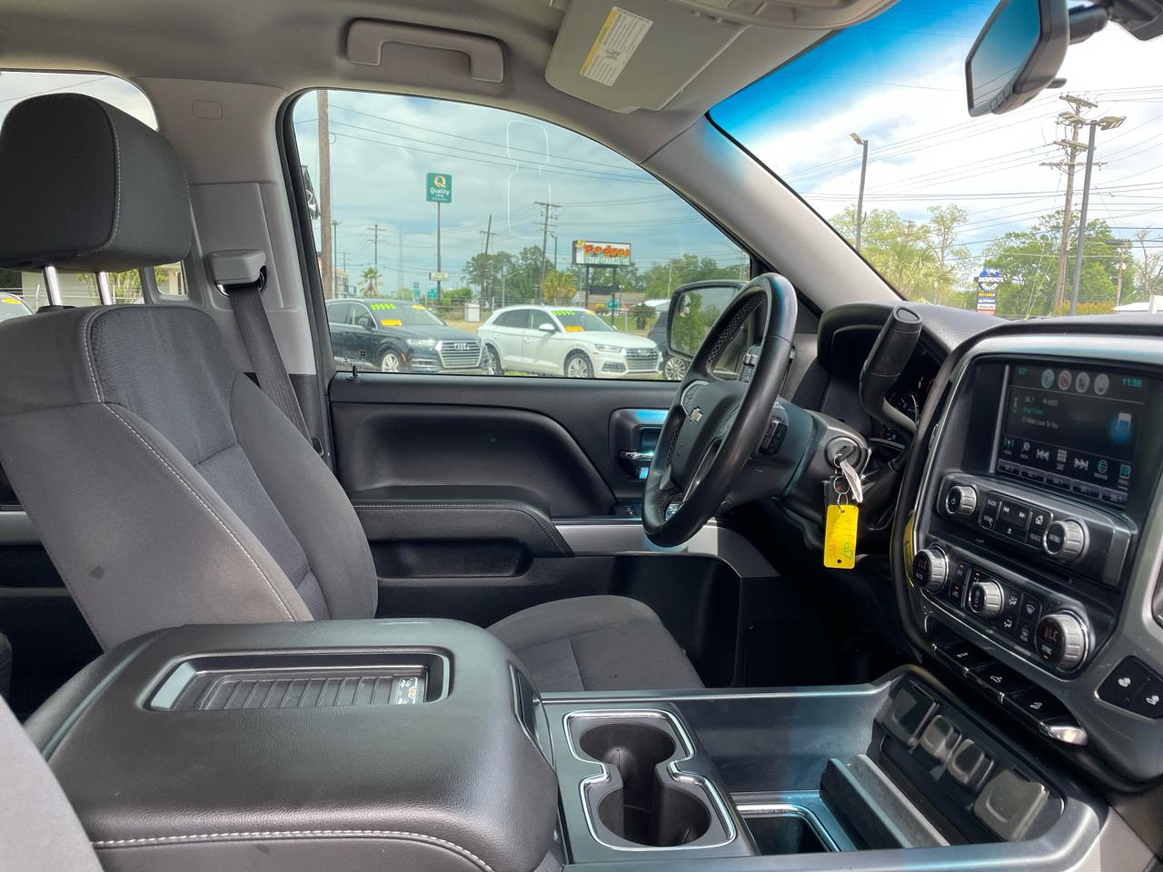 Chevrolet Silverado 1500 4WD Crew Cab 143.5" LT w/2LT 2017