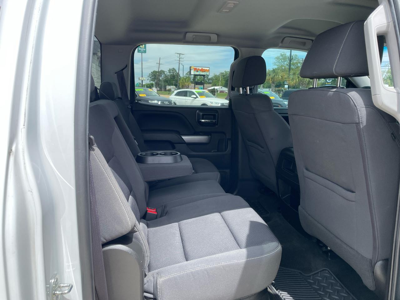 Chevrolet Silverado 1500 4WD Crew Cab 143.5" LT w/2LT 2017