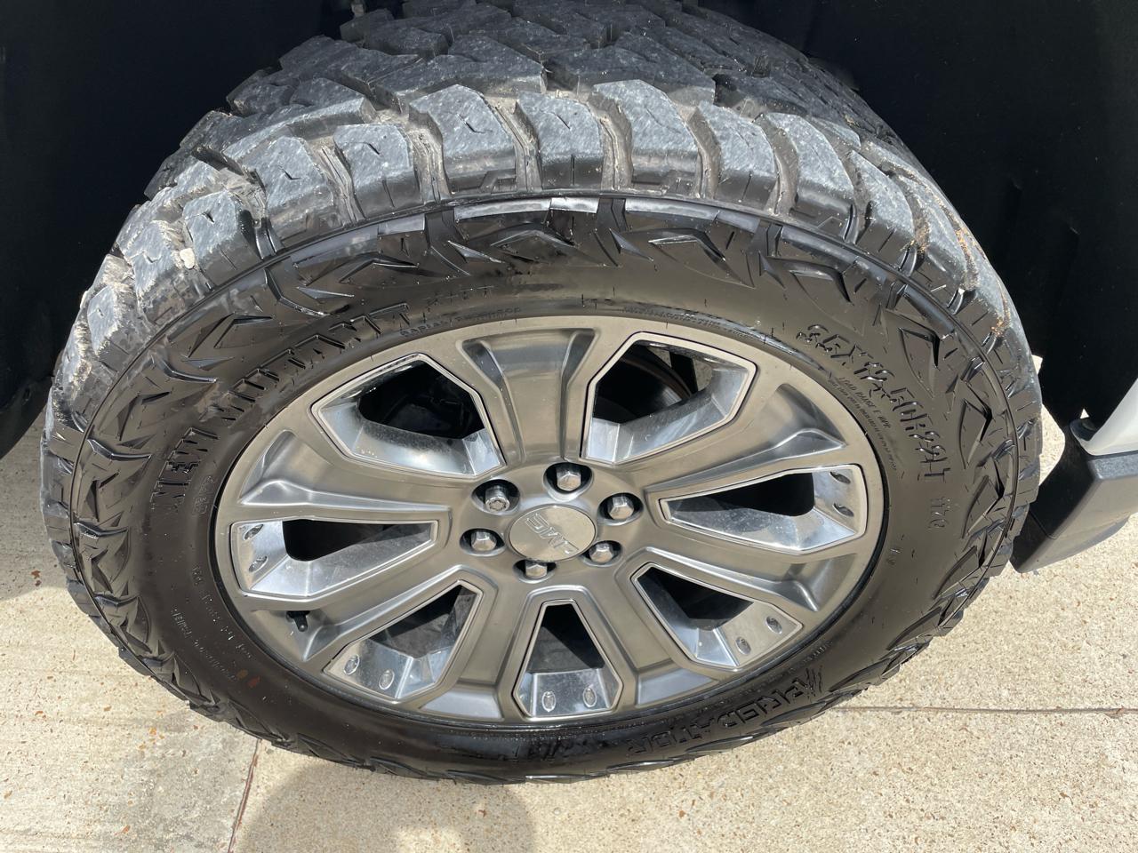 Chevrolet Silverado 1500 4WD Crew Cab 143.5" LT w/2LT 2017