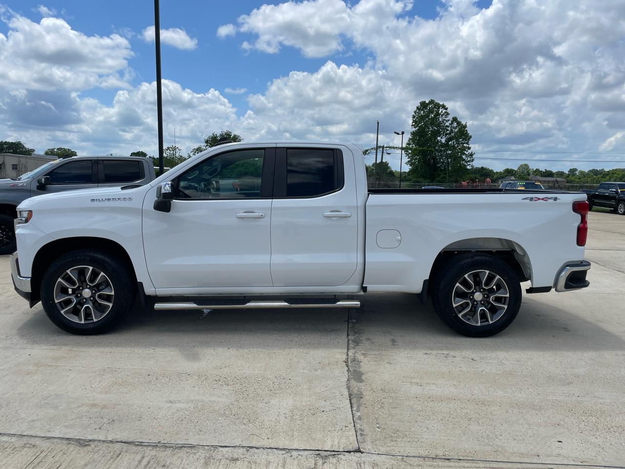 Chevrolet Silverado 1500 4WD Double Cab 147" LT 2020
