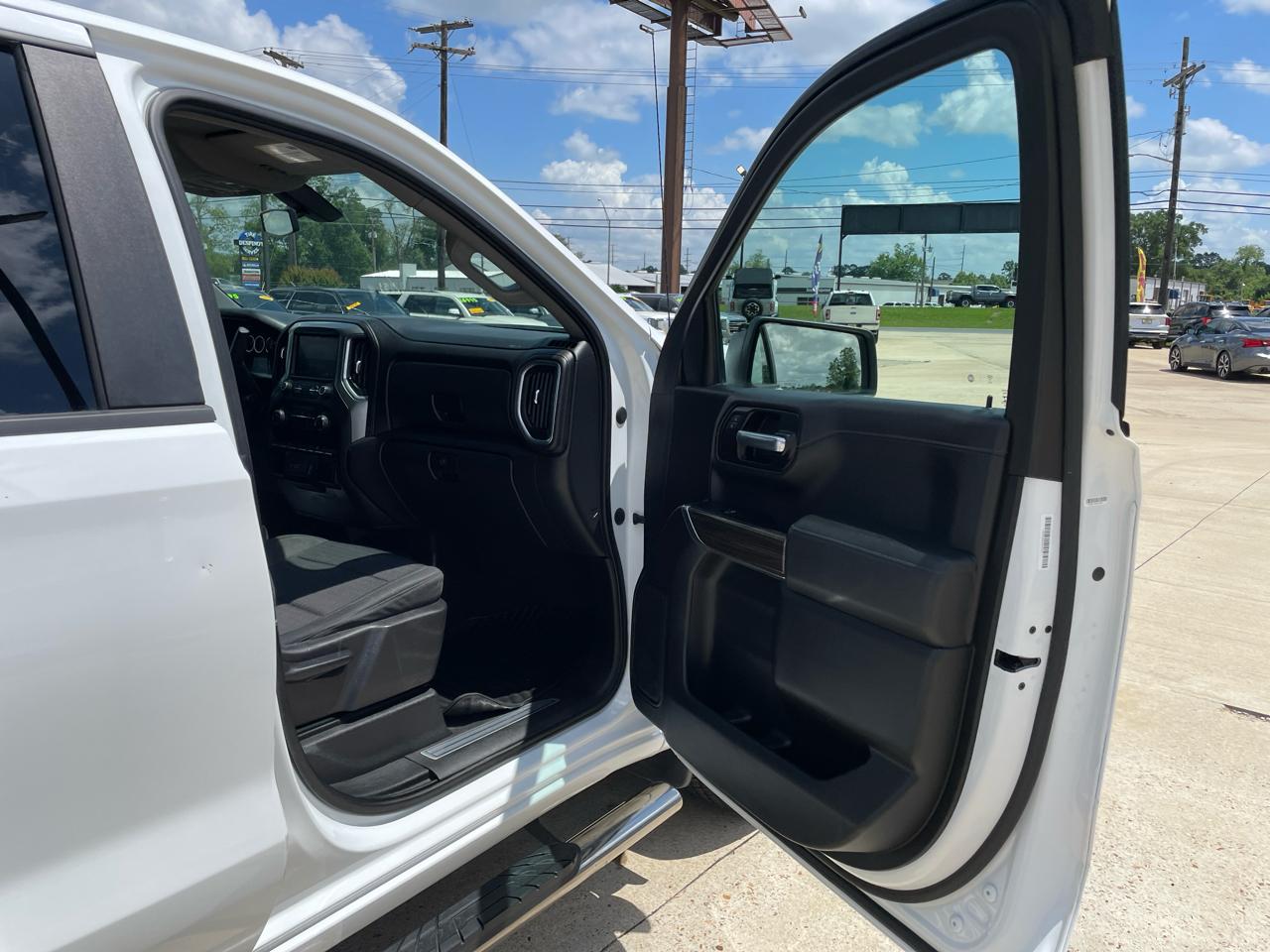 Chevrolet Silverado 1500 4WD Double Cab 147" LT 2020
