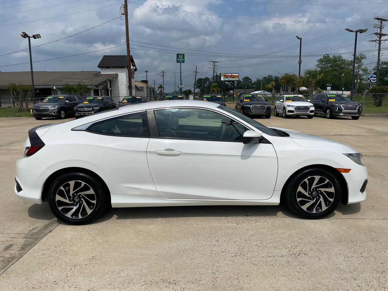 Honda Civic Coupe LX CVT 2018