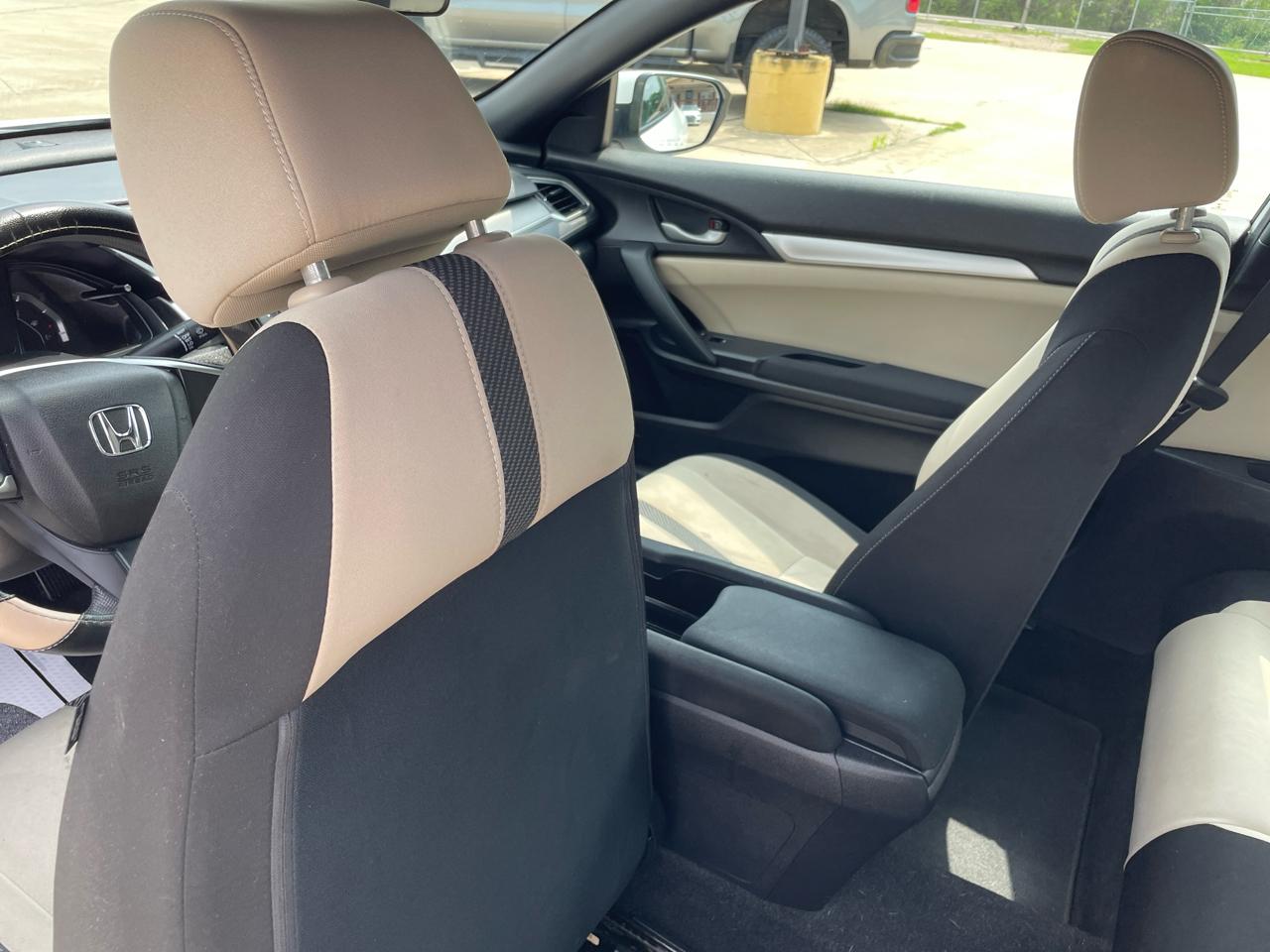 Honda Civic Coupe LX CVT 2018