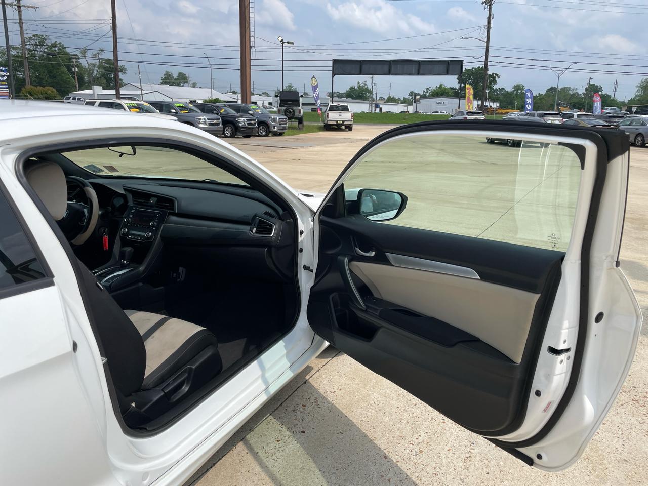 Honda Civic Coupe LX CVT 2018