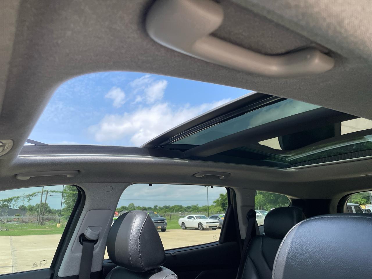 Hyundai Santa Fe Limited 2.4L Auto FWD 2020