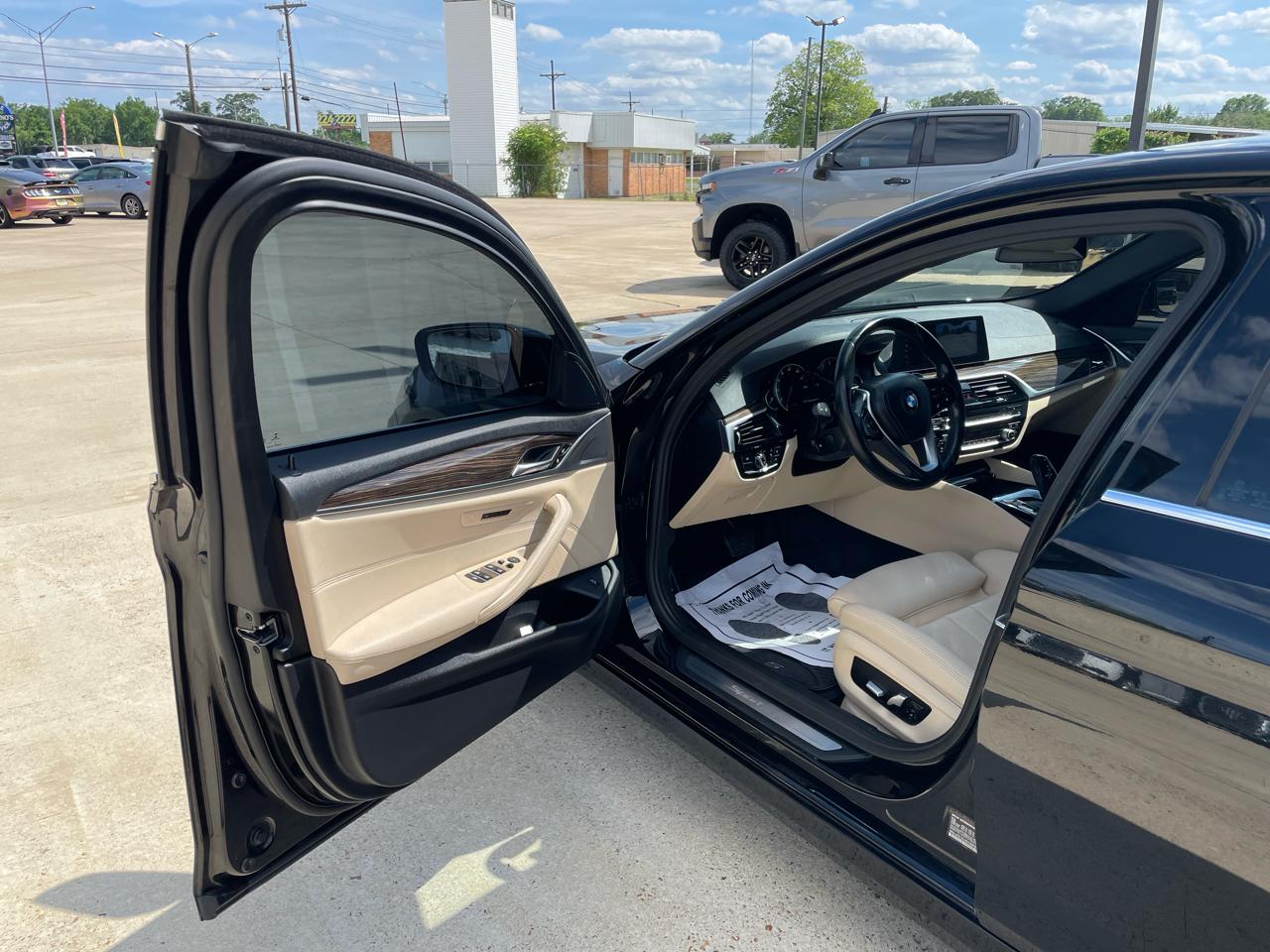 BMW 5 Series 530i Sedan 2018