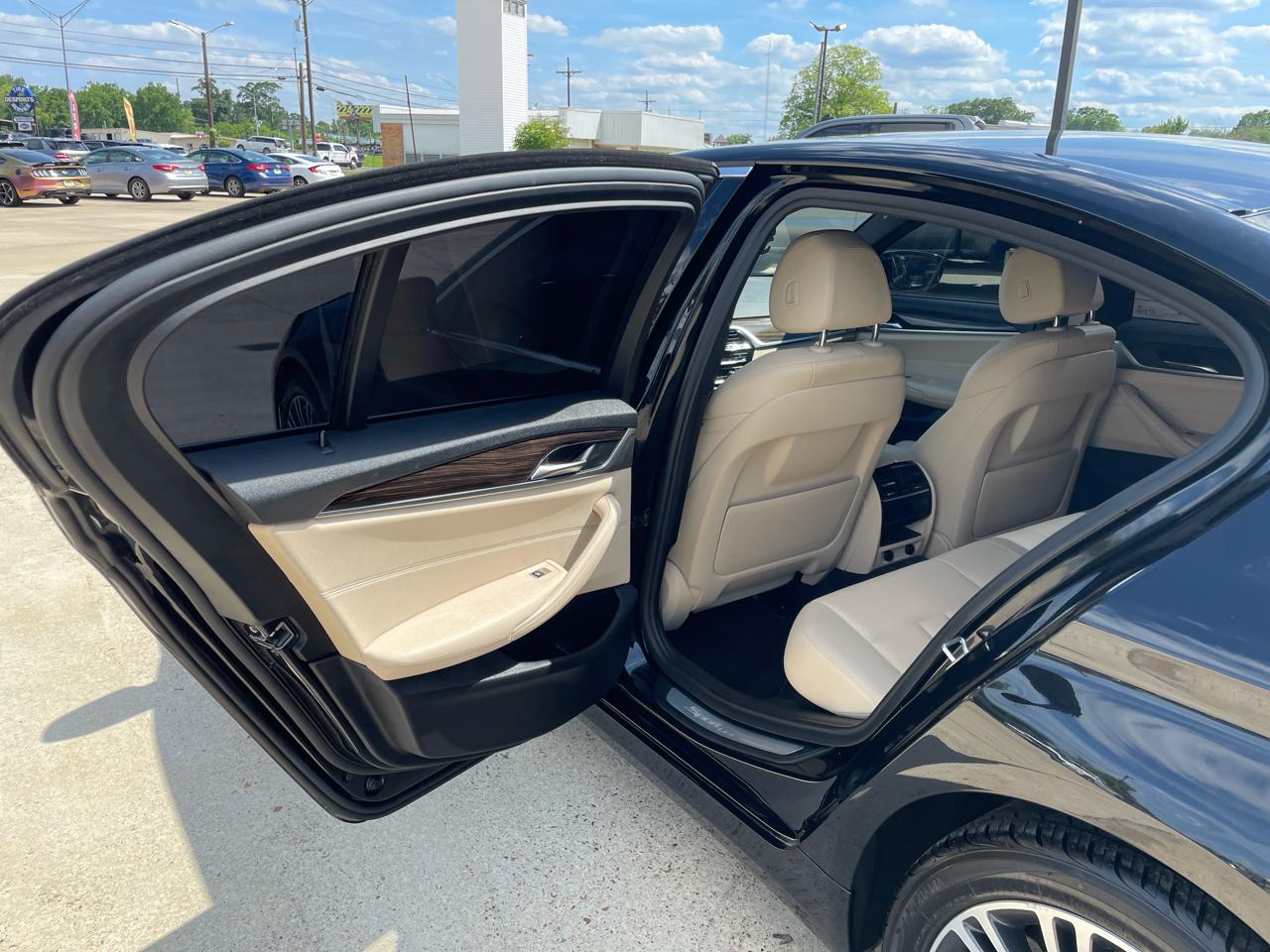 BMW 5 Series 530i Sedan 2018