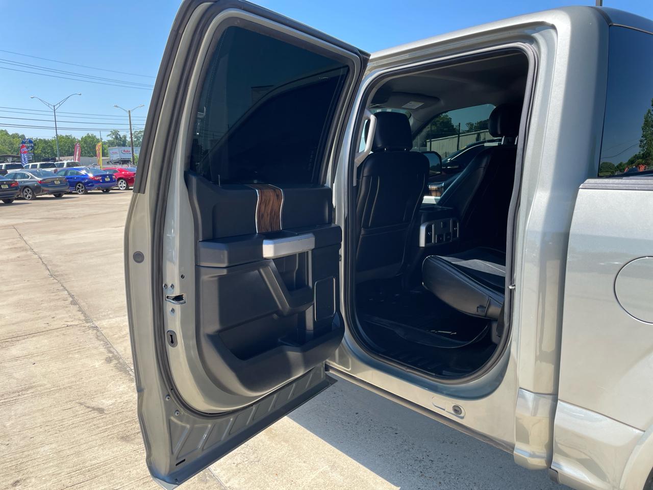Ford F-150 Lariat SuperCrew 5.5-ft. Bed 4WD 2019