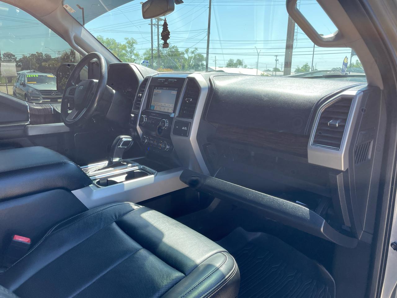Ford F-150 Lariat SuperCrew 5.5-ft. Bed 4WD 2019