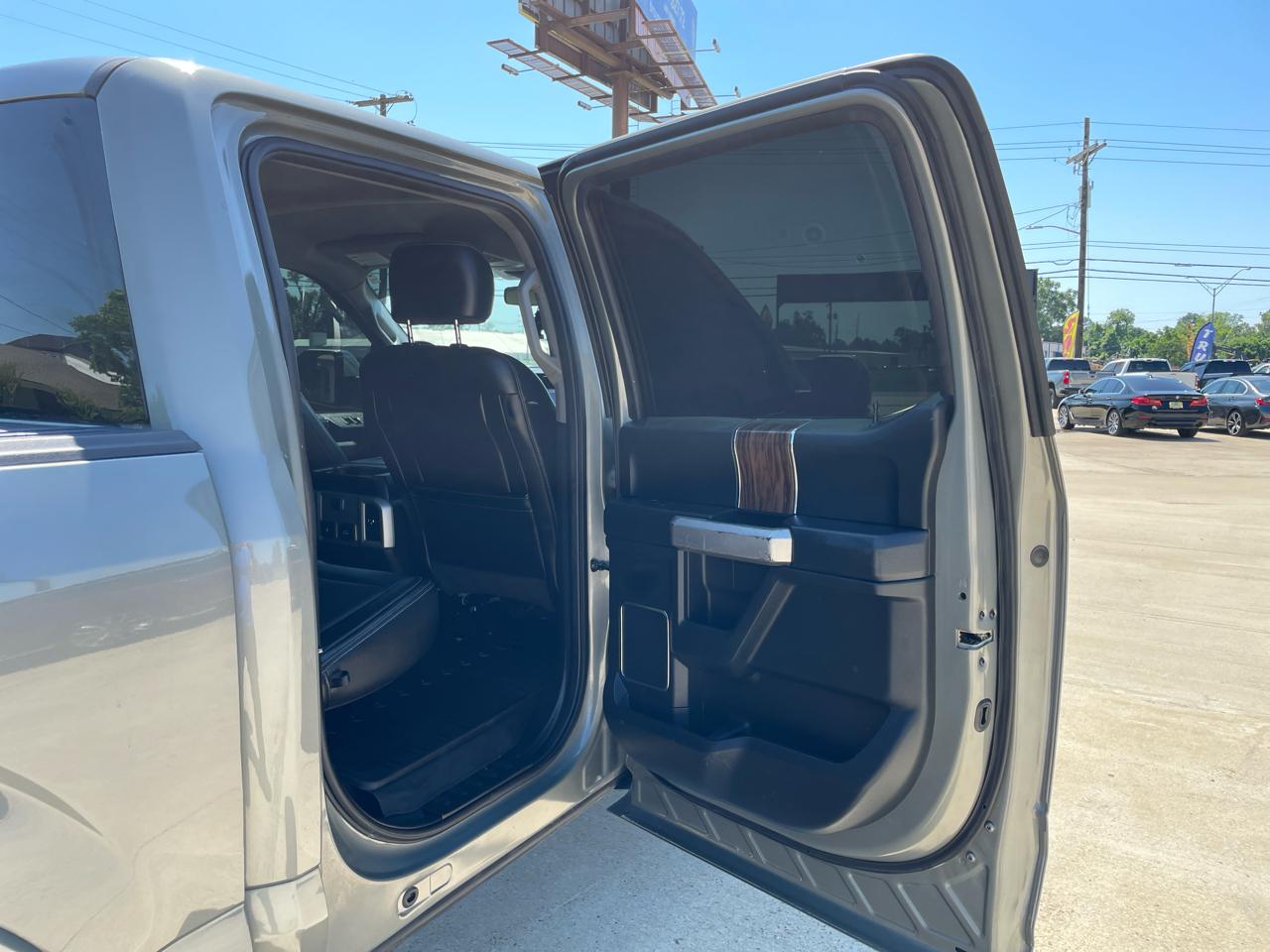 Ford F-150 Lariat SuperCrew 5.5-ft. Bed 4WD 2019