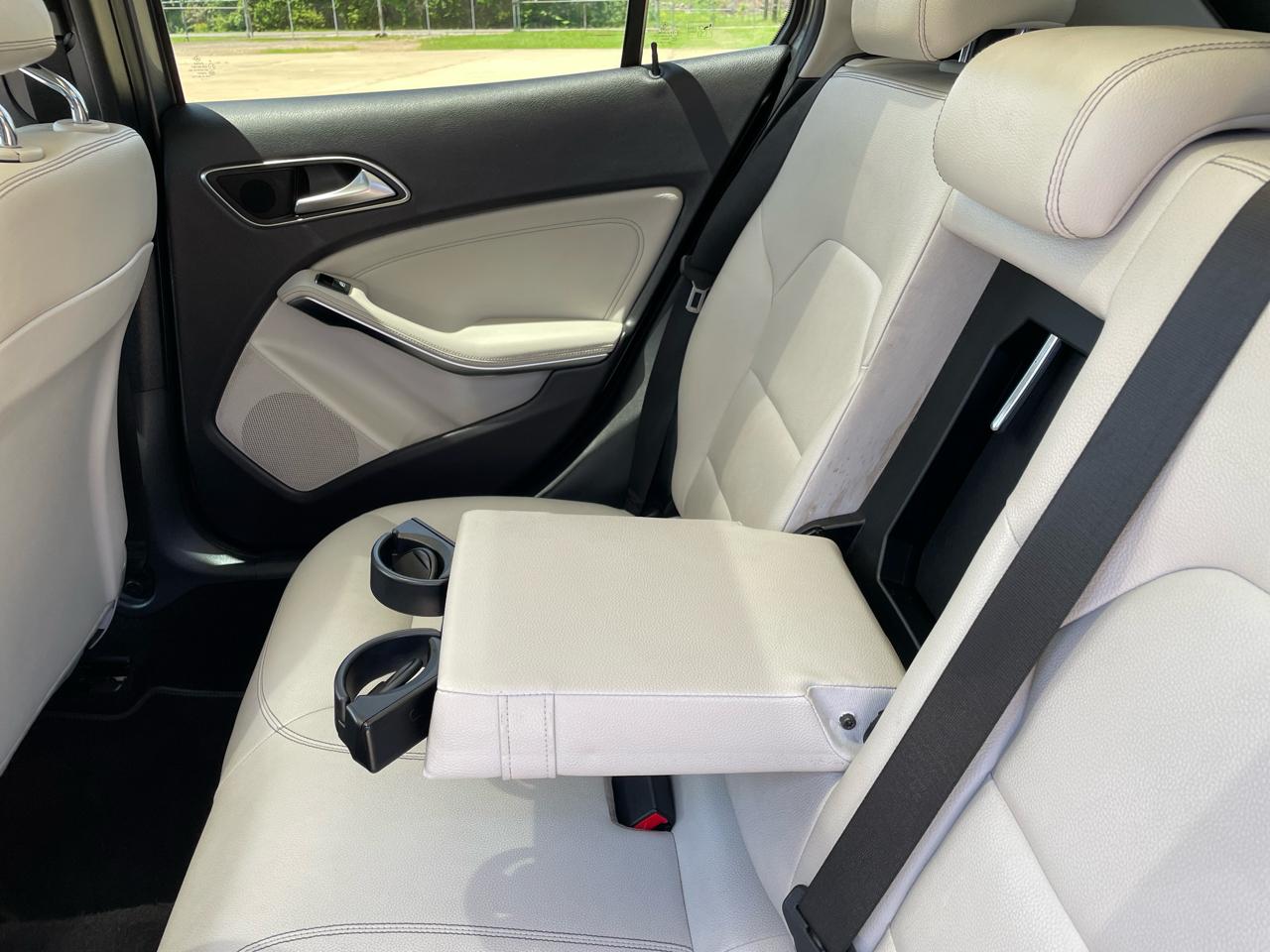 Mercedes-Benz GLA-Class 4MATIC 4dr GLA 250 2015