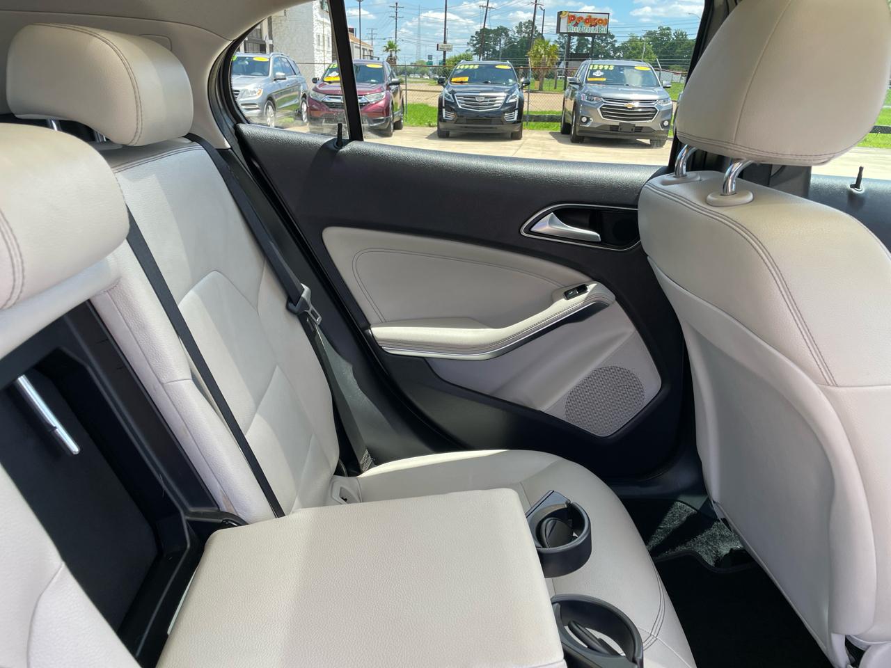 Mercedes-Benz GLA-Class 4MATIC 4dr GLA 250 2015