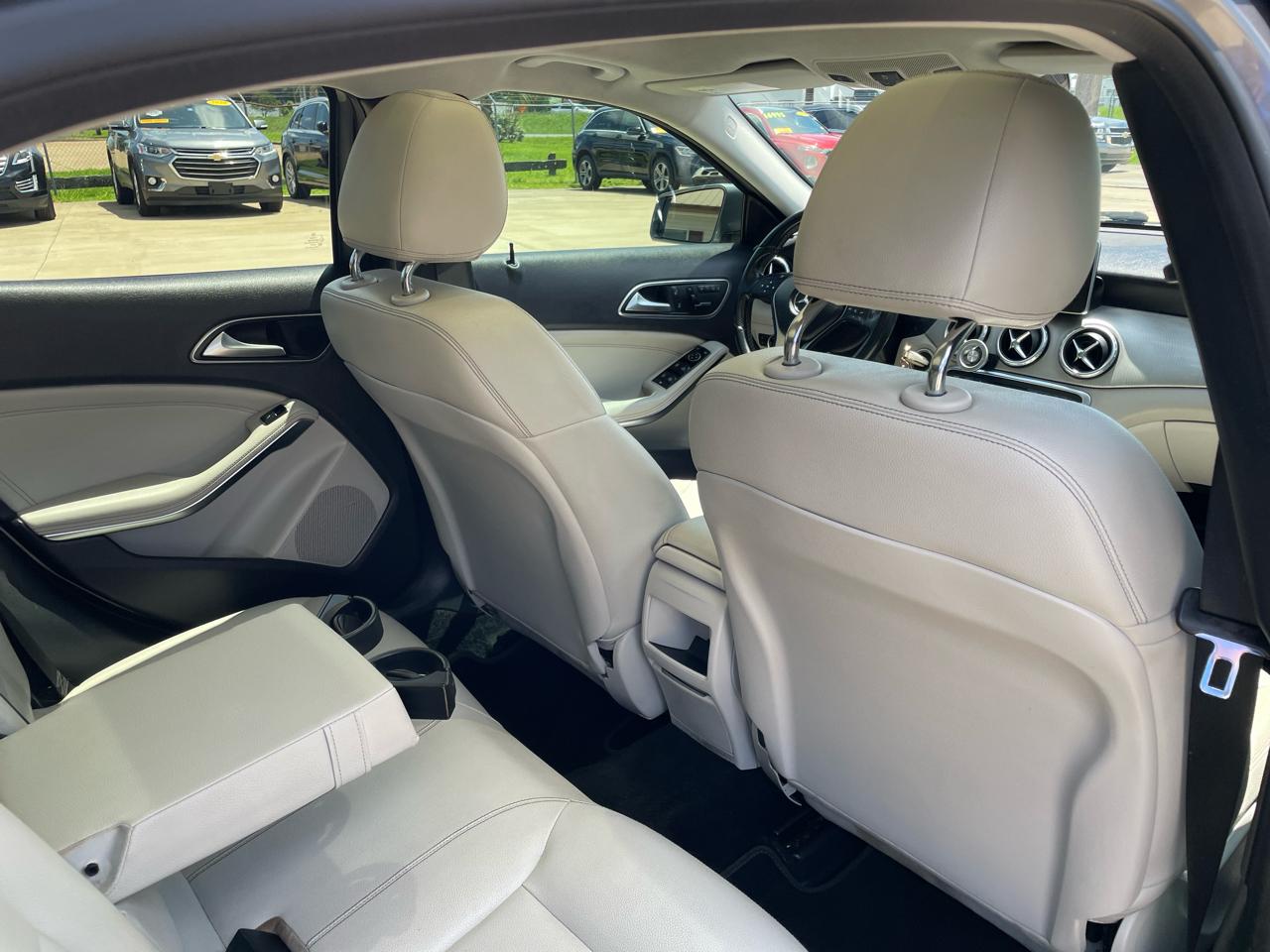 Mercedes-Benz GLA-Class 4MATIC 4dr GLA 250 2015