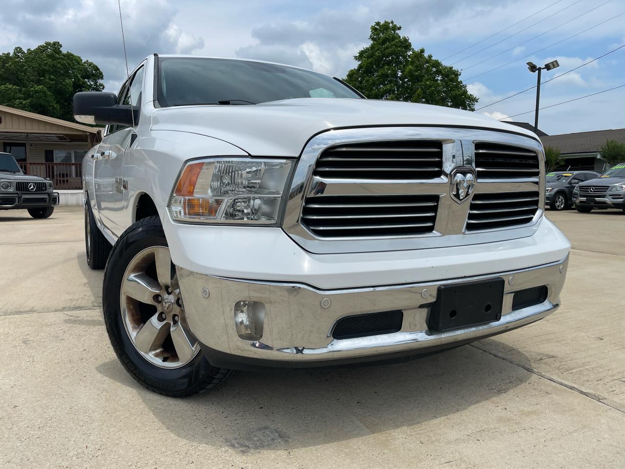 RAM 1500 Big Horn 4x2 Quad Cab 6'4" Box 2017