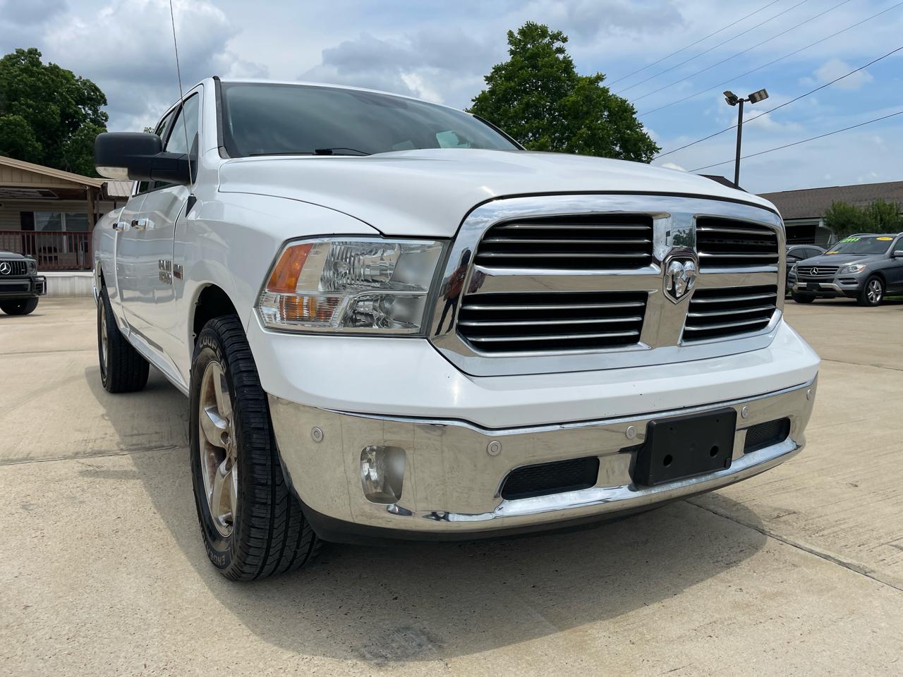 RAM 1500 Big Horn 4x2 Quad Cab 6'4" Box 2017