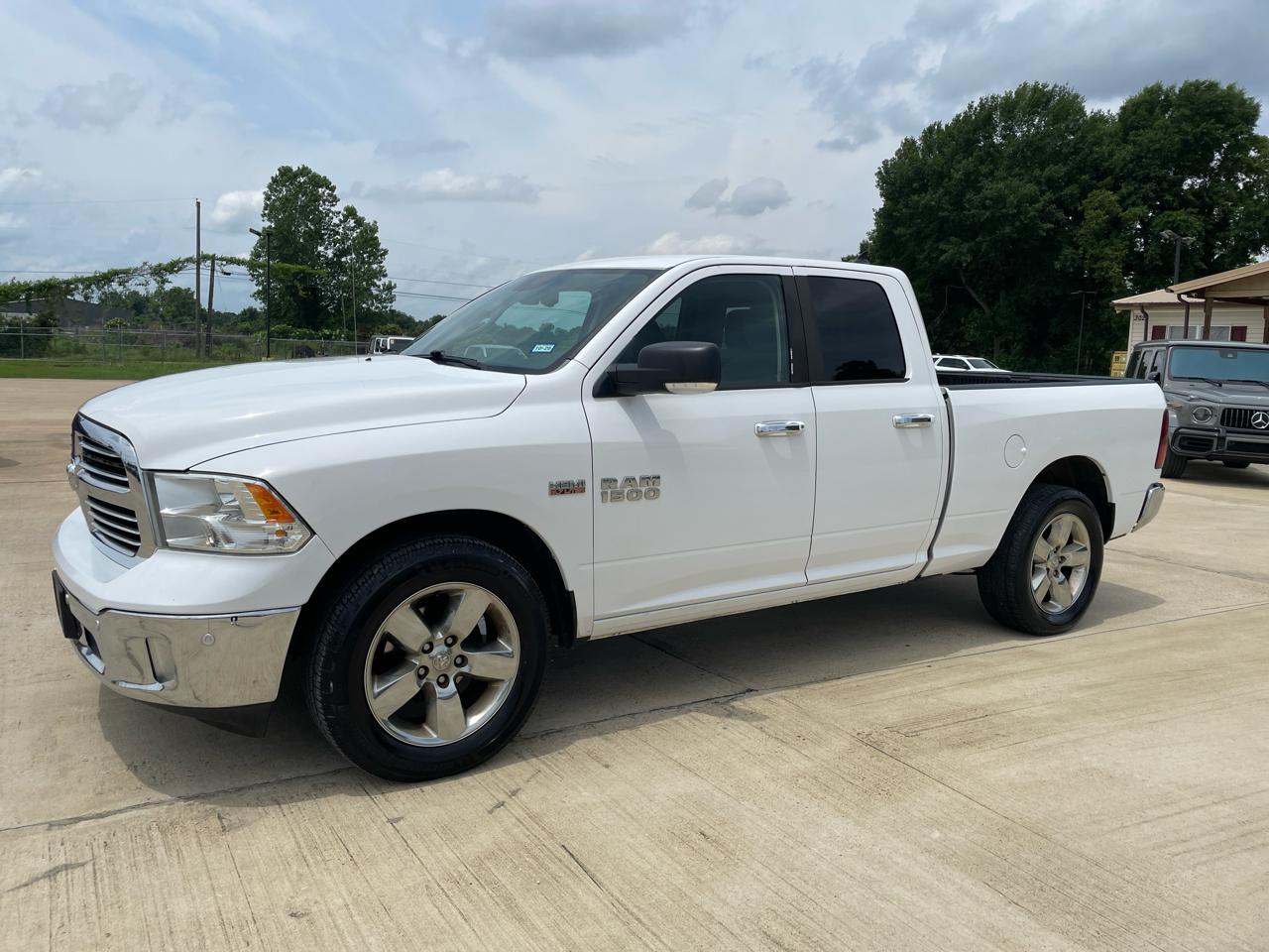 RAM 1500 Big Horn 4x2 Quad Cab 6'4" Box 2017