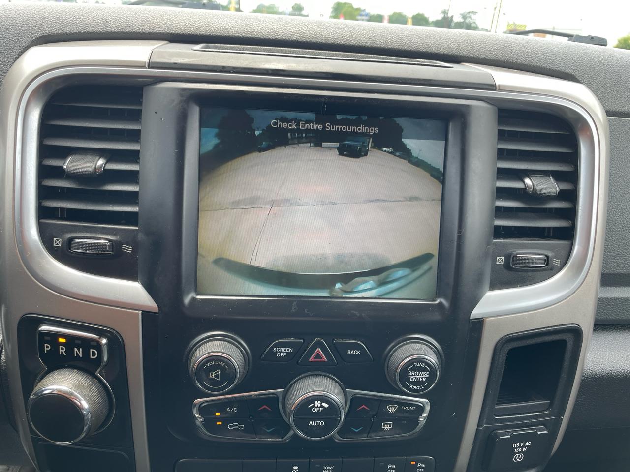 RAM 1500 Big Horn 4x2 Quad Cab 6'4" Box 2017