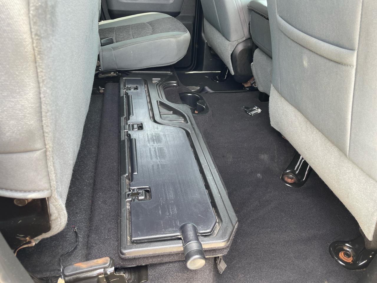 RAM 1500 Big Horn 4x2 Quad Cab 6'4" Box 2017
