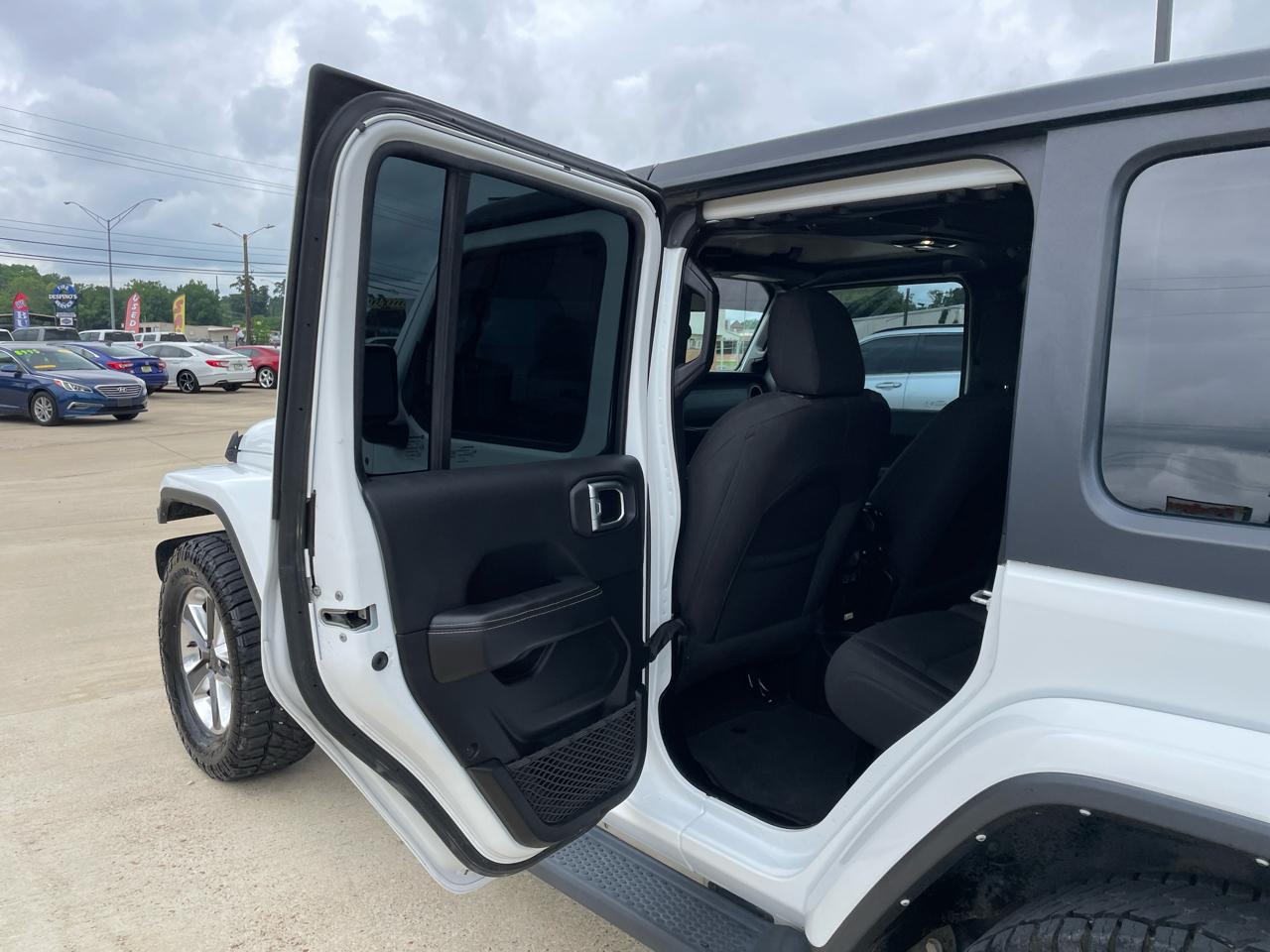 Jeep Wrangler Unlimited Sahara 4x4 2021