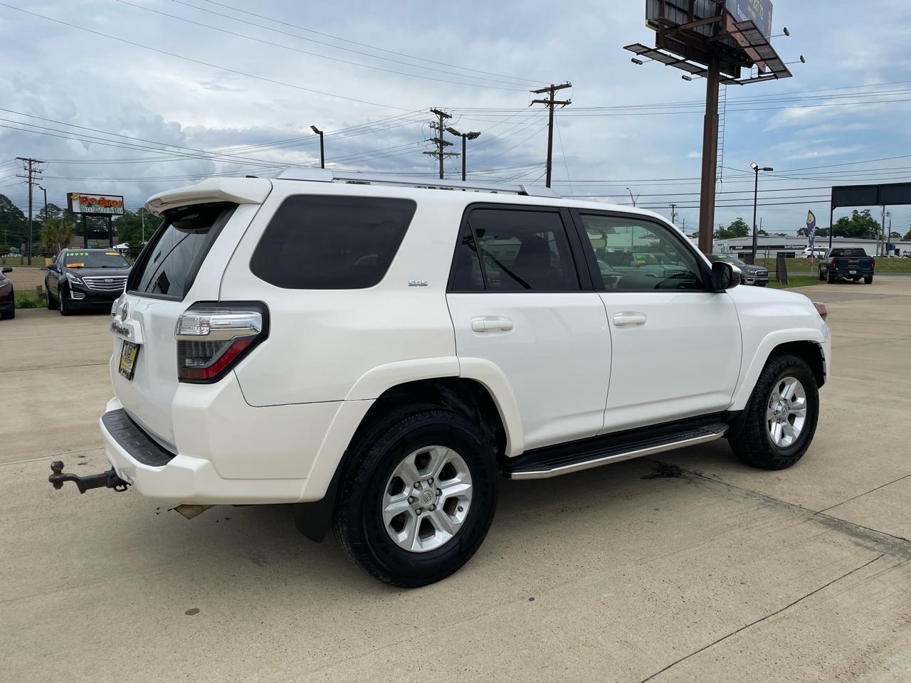 Toyota 4Runner SR5 Premium 2WD (Natl) 2017