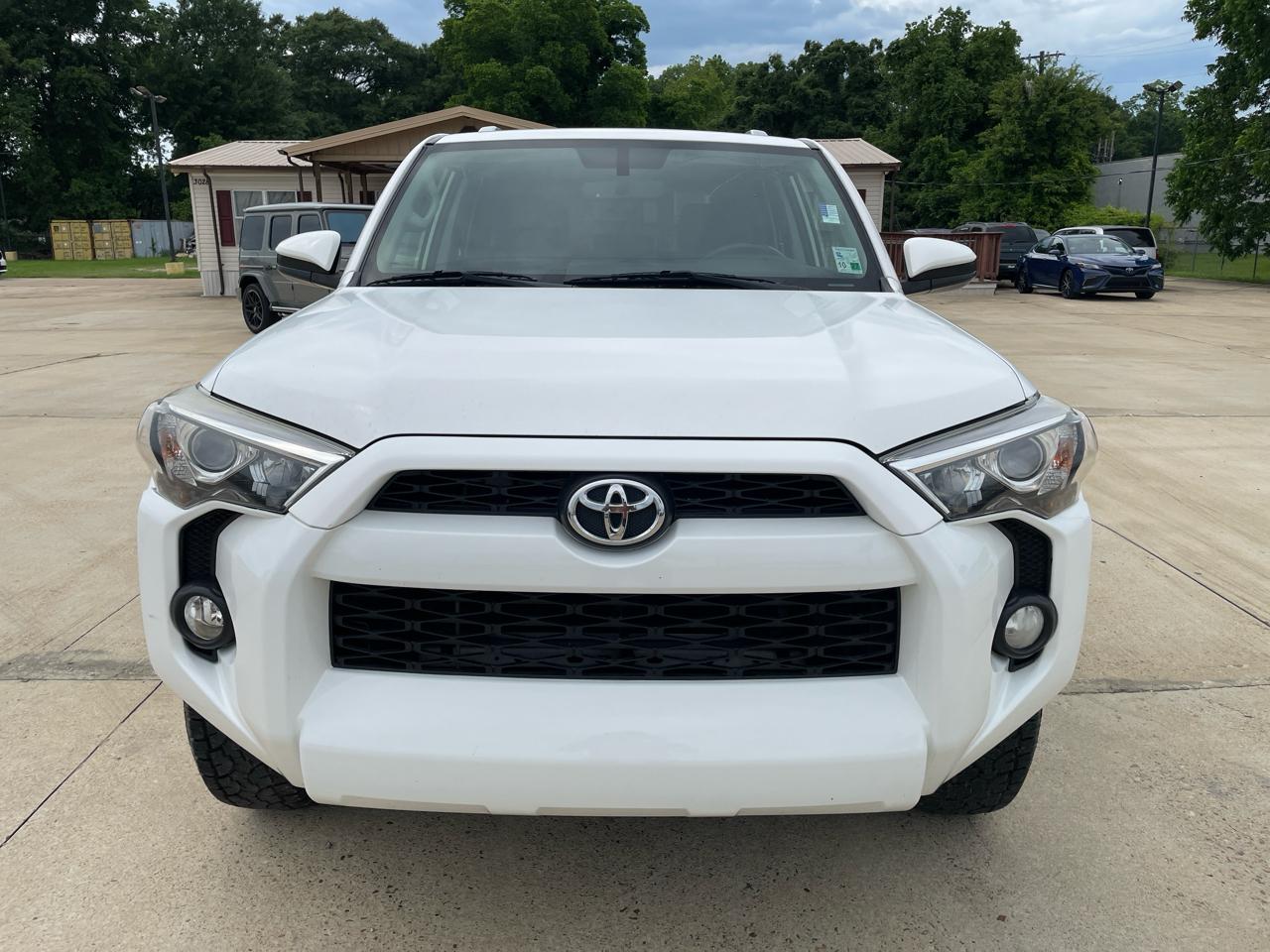 Toyota 4Runner SR5 Premium 2WD (Natl) 2017