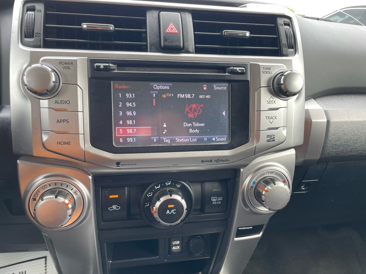 Toyota 4Runner SR5 Premium 2WD (Natl) 2017