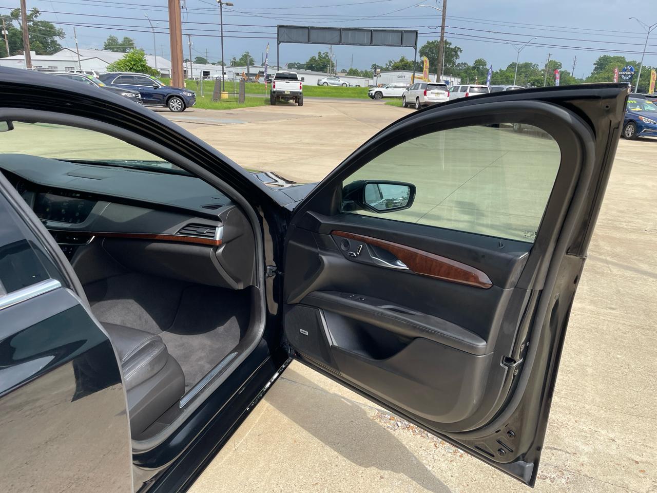 Cadillac CT6 4dr Sdn 2.0L Turbo RWD 2018