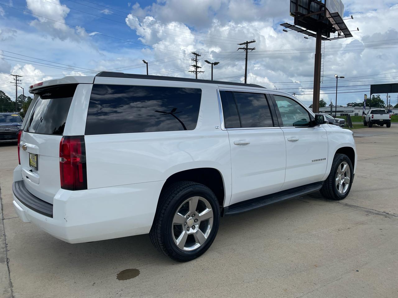 Chevrolet Suburban 2WD 4dr 1500 LT 2019