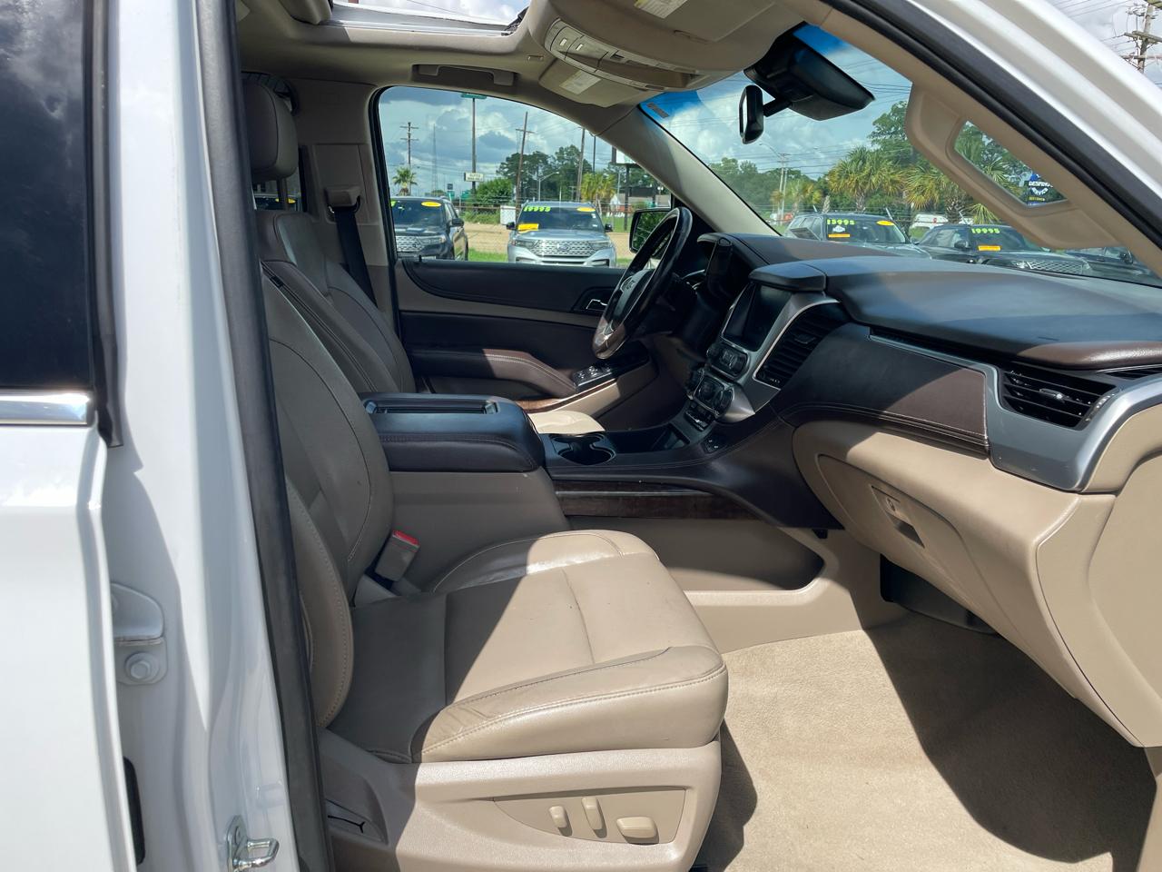 Chevrolet Suburban 2WD 4dr 1500 LT 2019