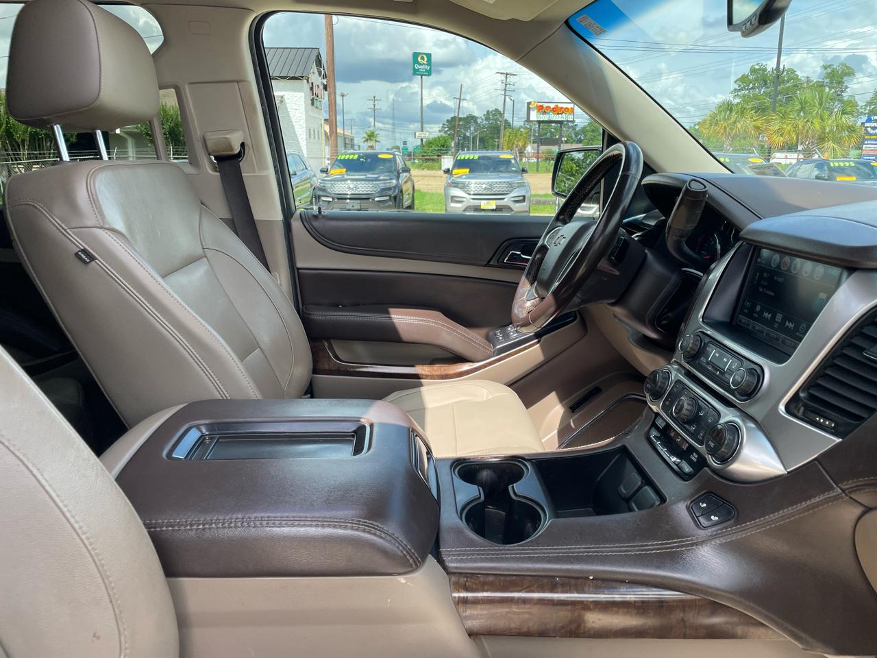 Chevrolet Suburban 2WD 4dr 1500 LT 2019