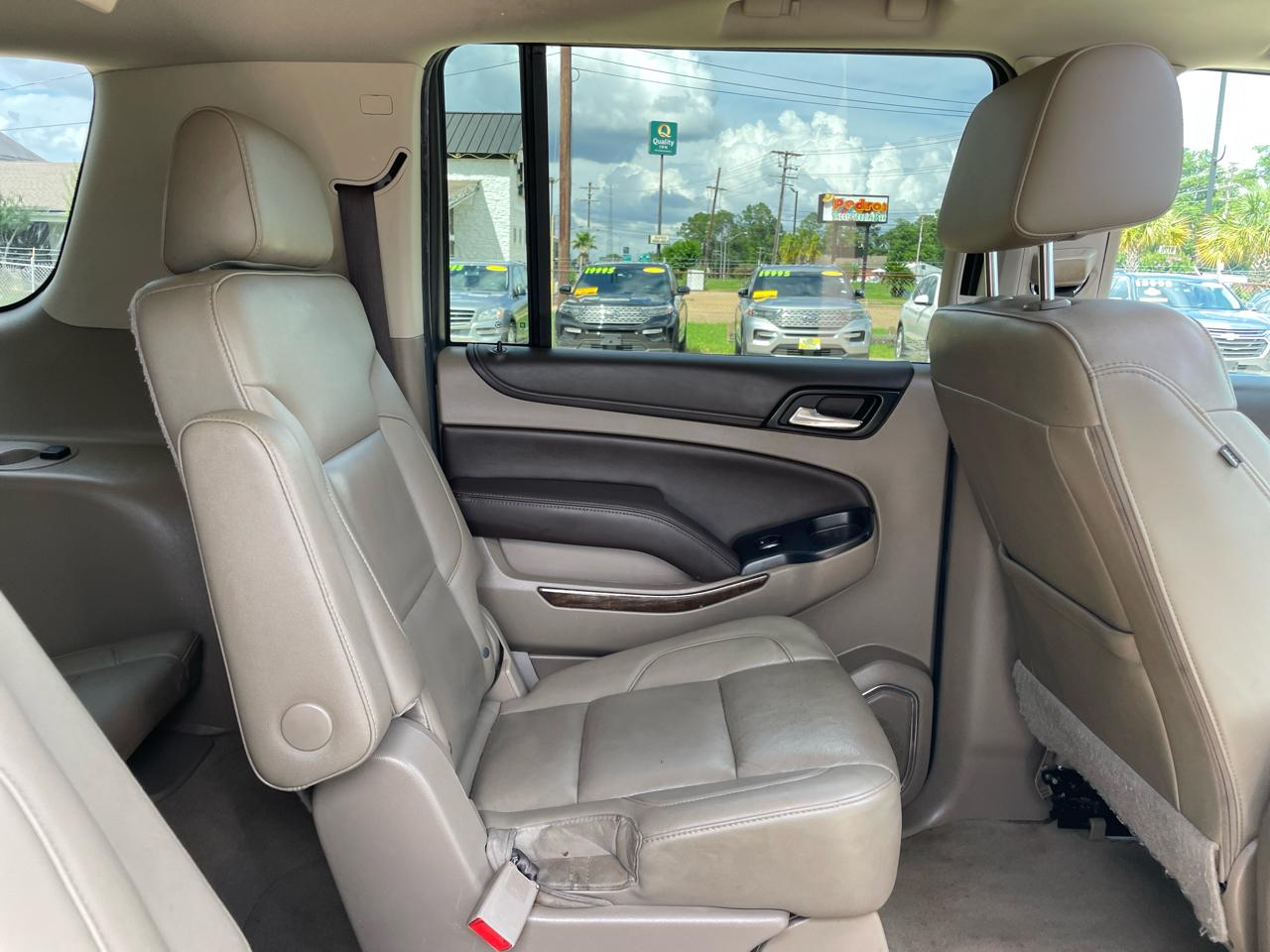 Chevrolet Suburban 2WD 4dr 1500 LT 2019
