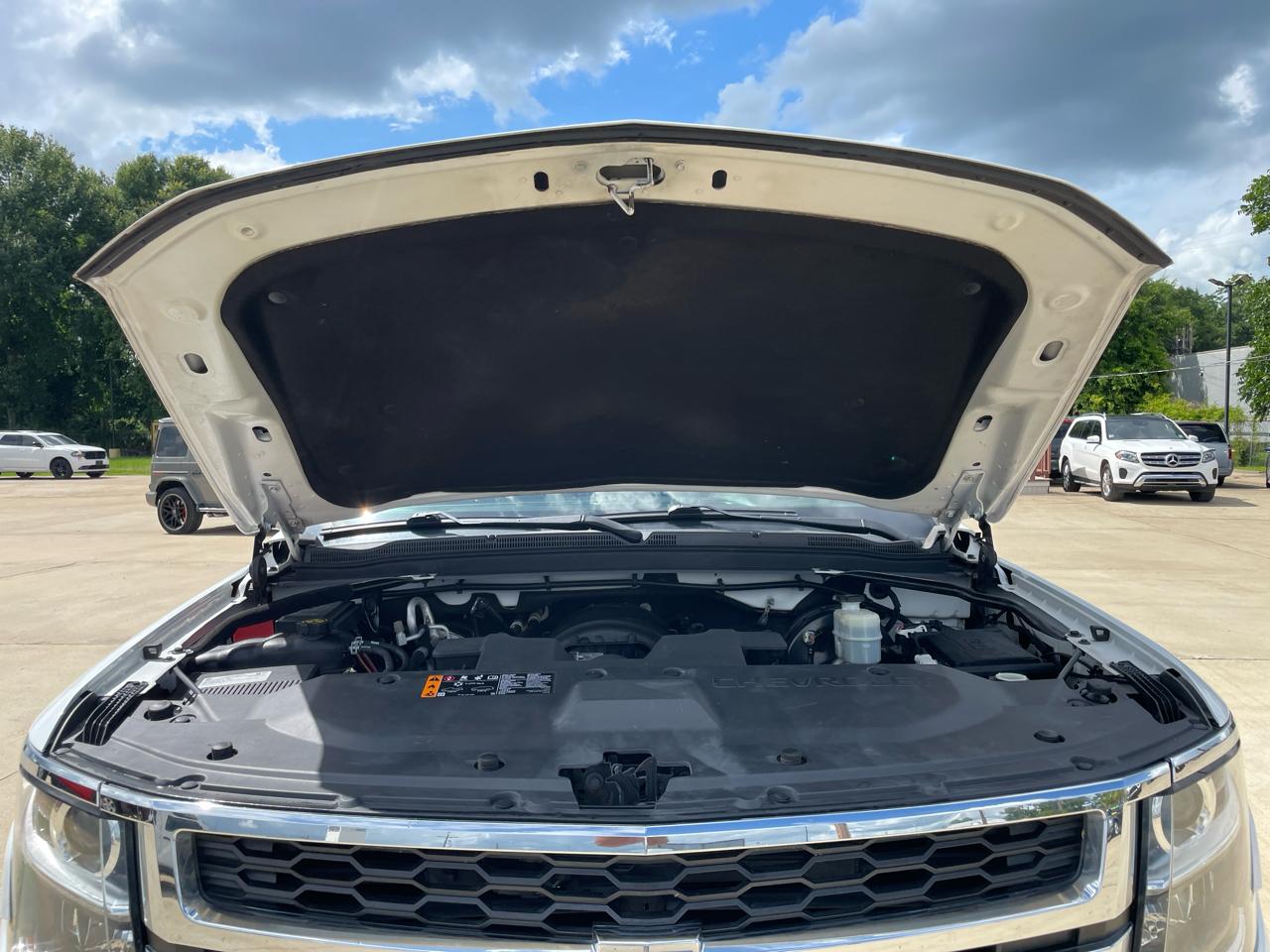 Chevrolet Suburban 2WD 4dr 1500 LT 2019