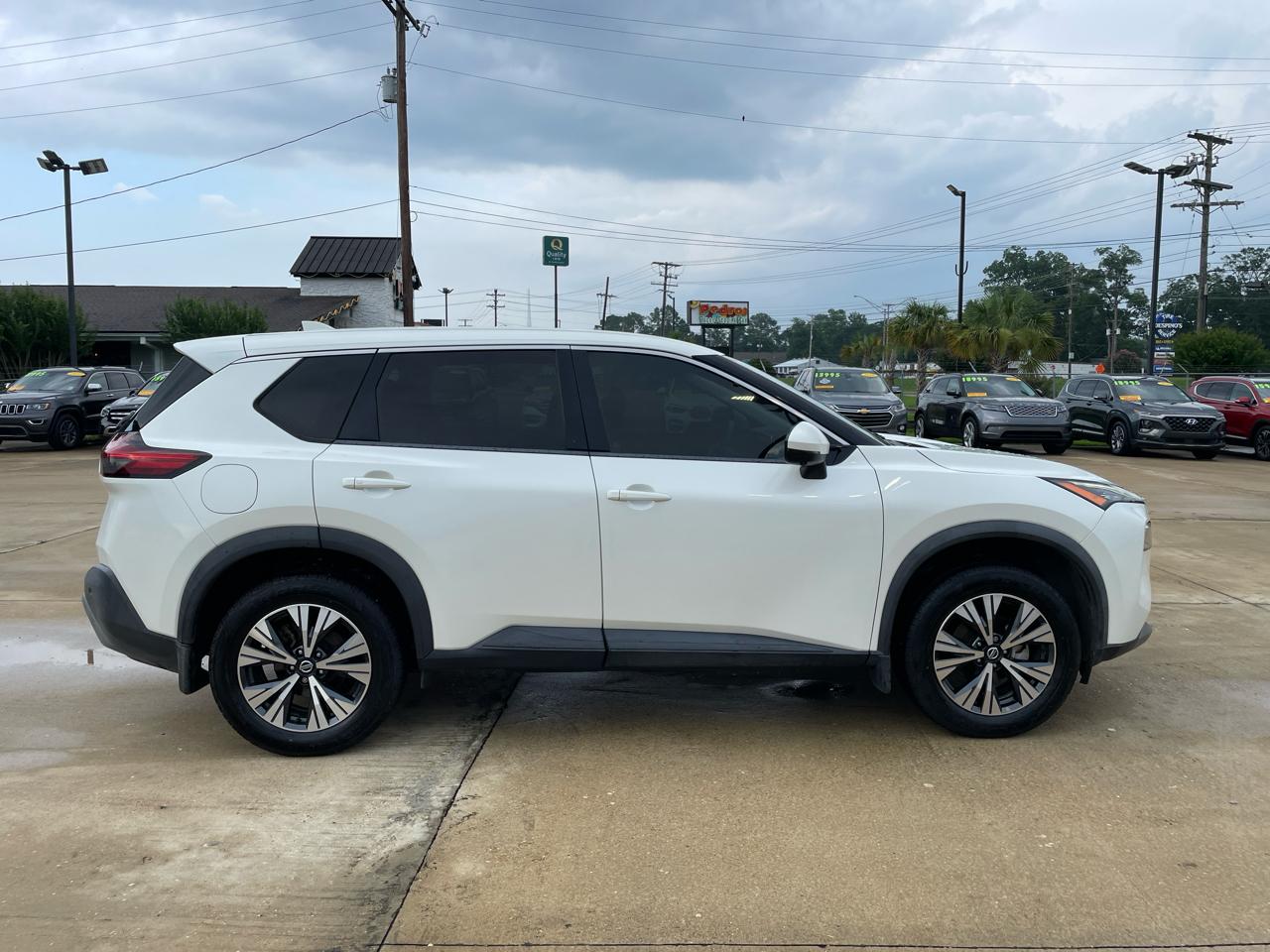 Nissan Rogue FWD SV 2021