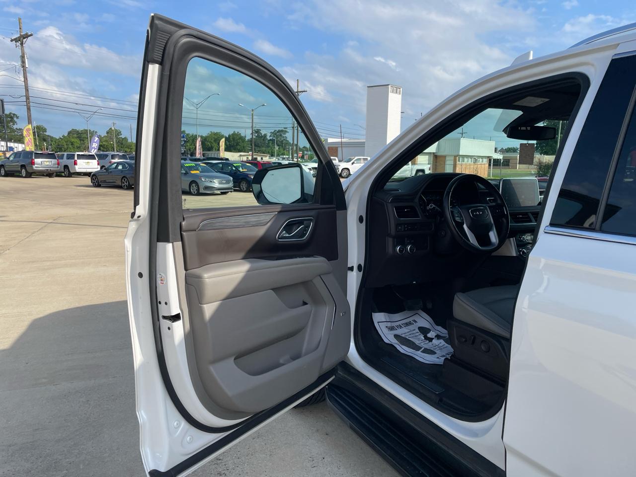 GMC Yukon XL 2WD 4dr SLT 2021