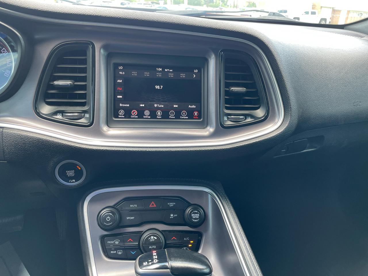 Dodge Challenger SXT RWD 2020