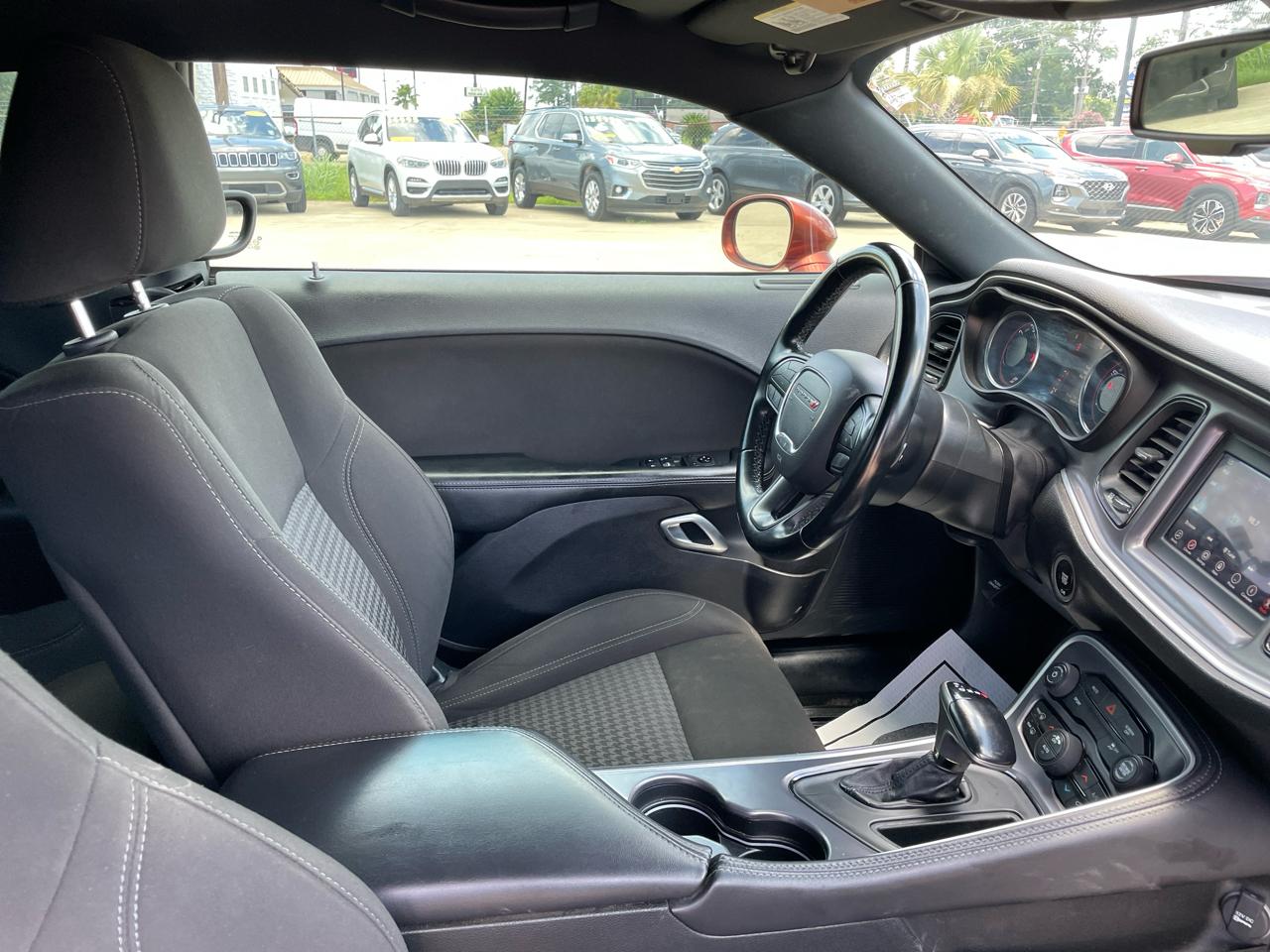 Dodge Challenger SXT RWD 2020