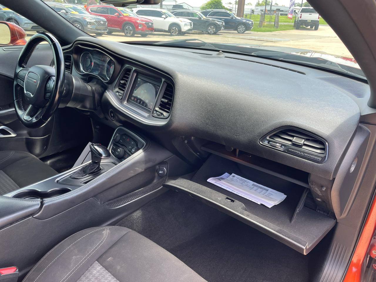 Dodge Challenger SXT RWD 2020