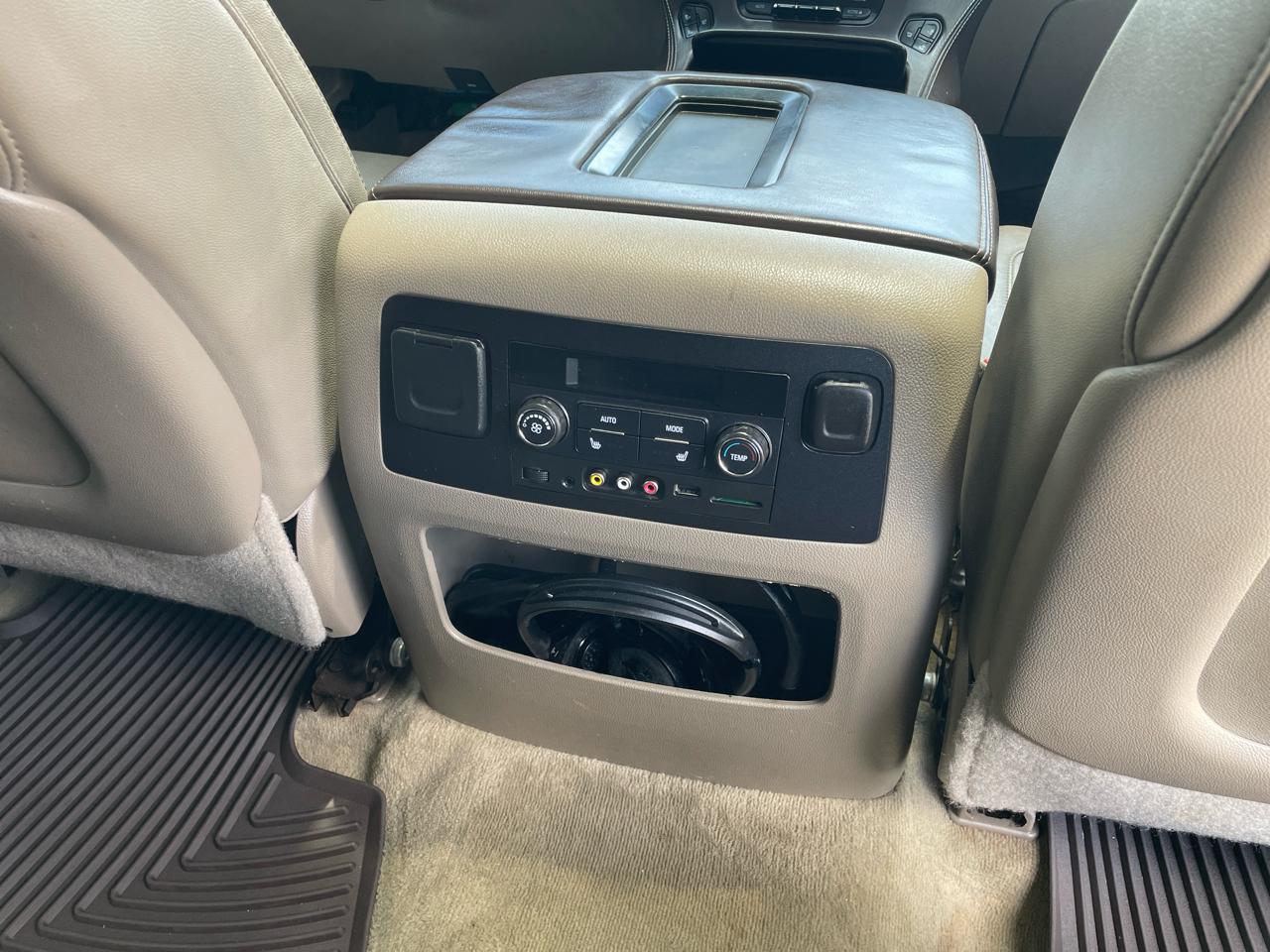 Chevrolet Tahoe 4WD 4dr LTZ 2015