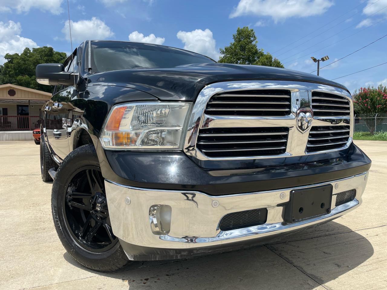 RAM 1500 2WD Crew Cab 140.5" Lone Star 2014