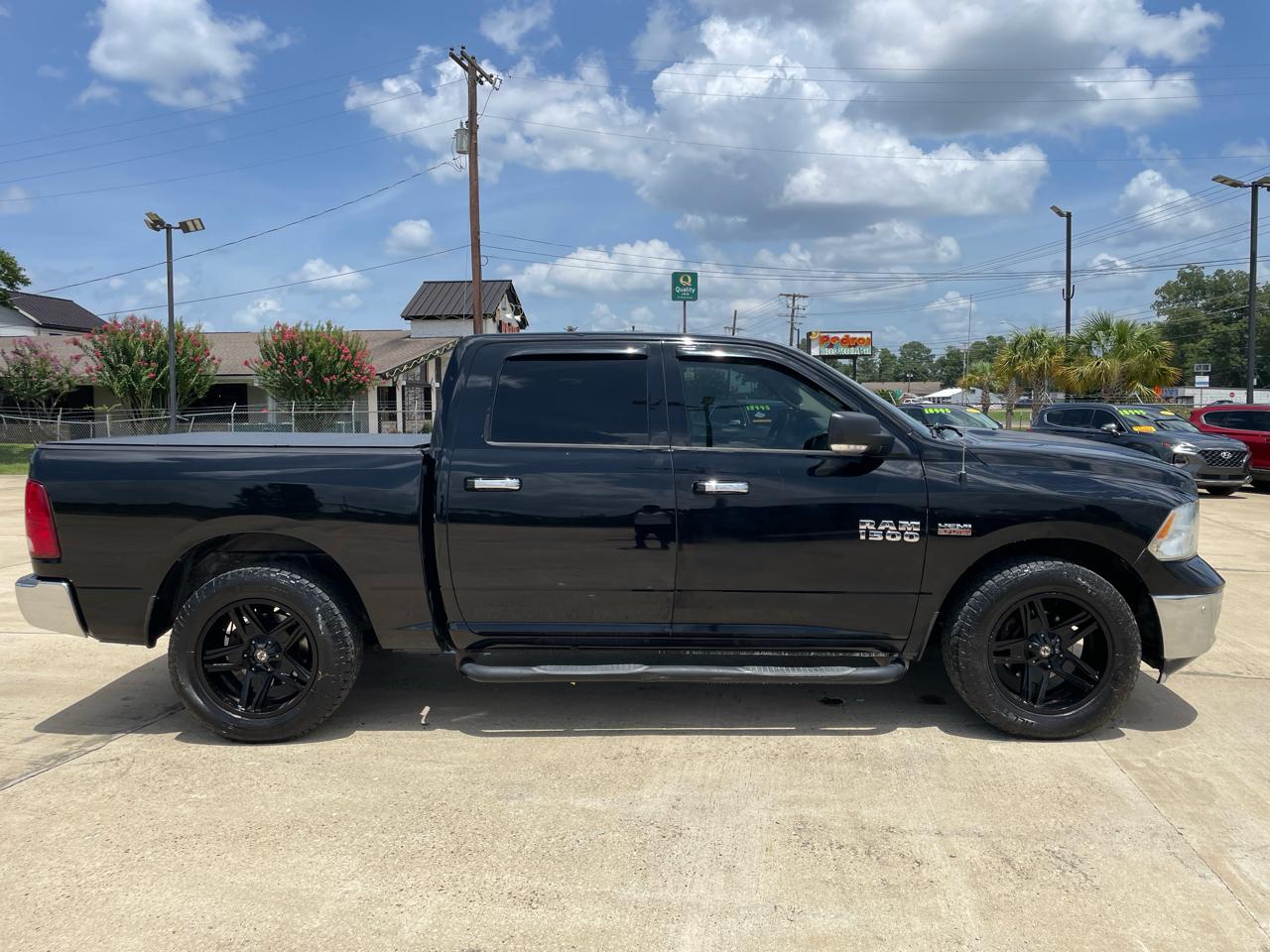 RAM 1500 2WD Crew Cab 140.5" Lone Star 2014