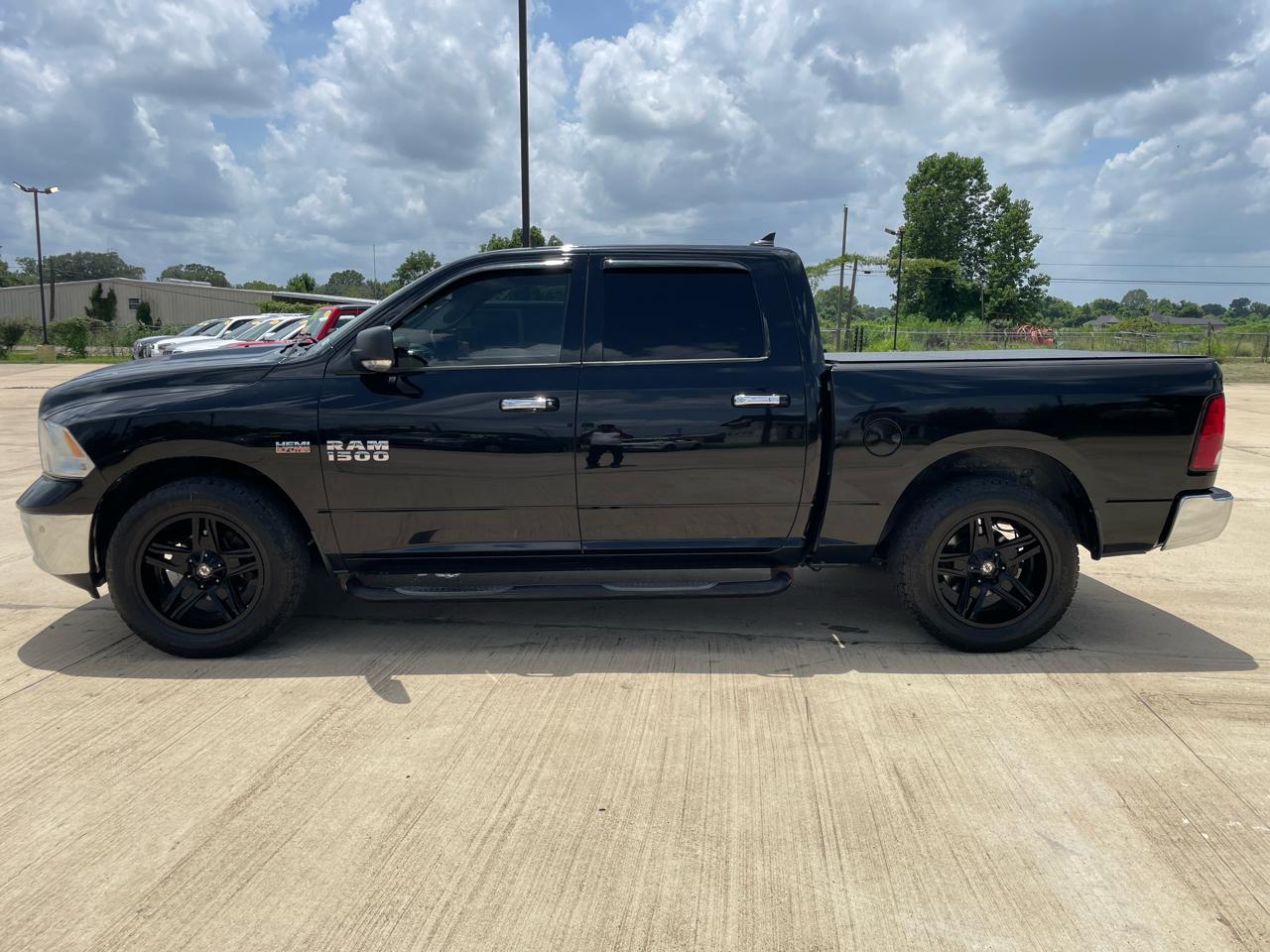 RAM 1500 2WD Crew Cab 140.5" Lone Star 2014