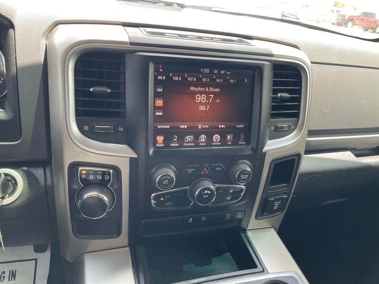 RAM 1500 2WD Crew Cab 140.5" Lone Star 2014
