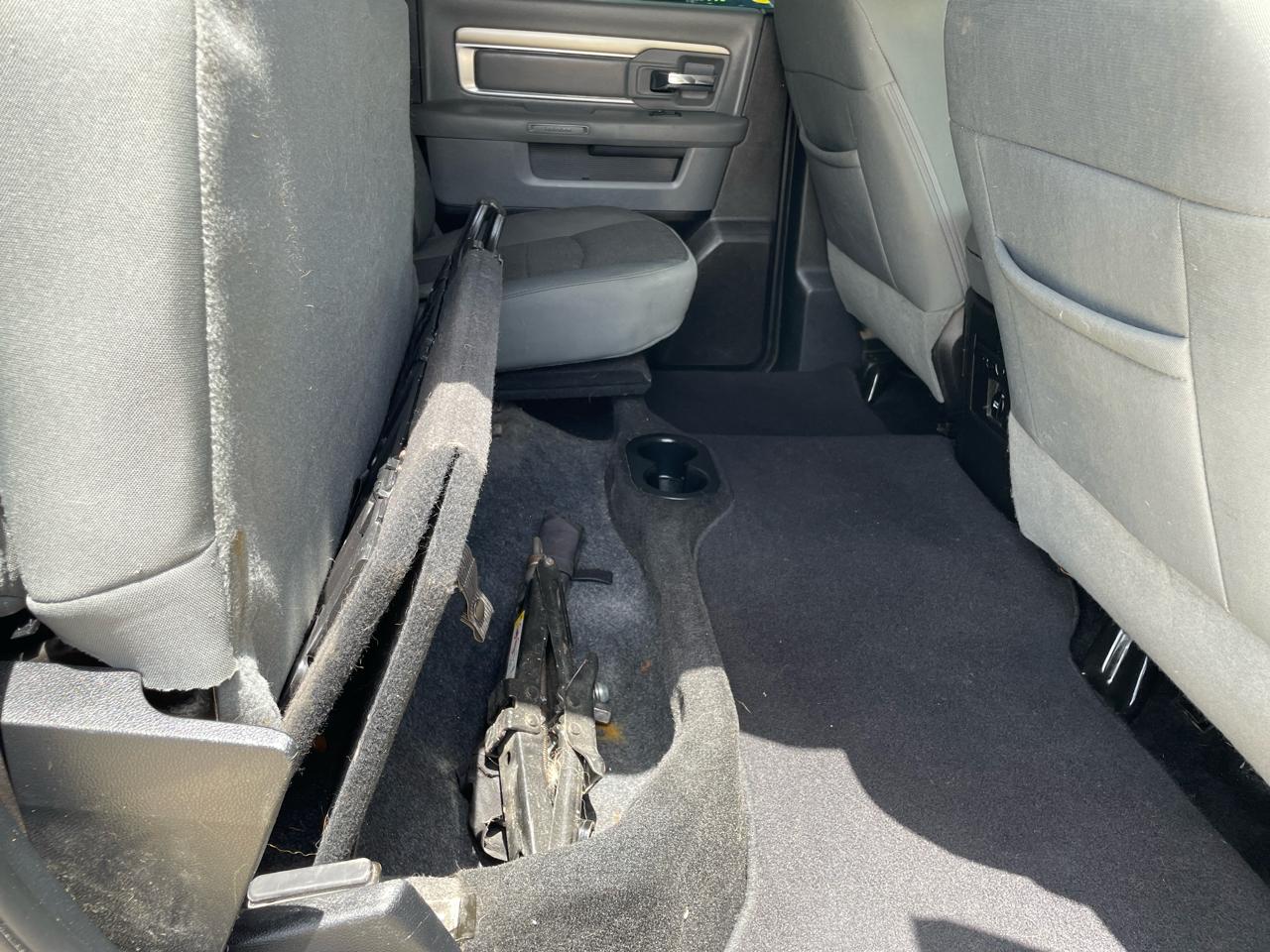 RAM 1500 2WD Crew Cab 140.5" Lone Star 2014