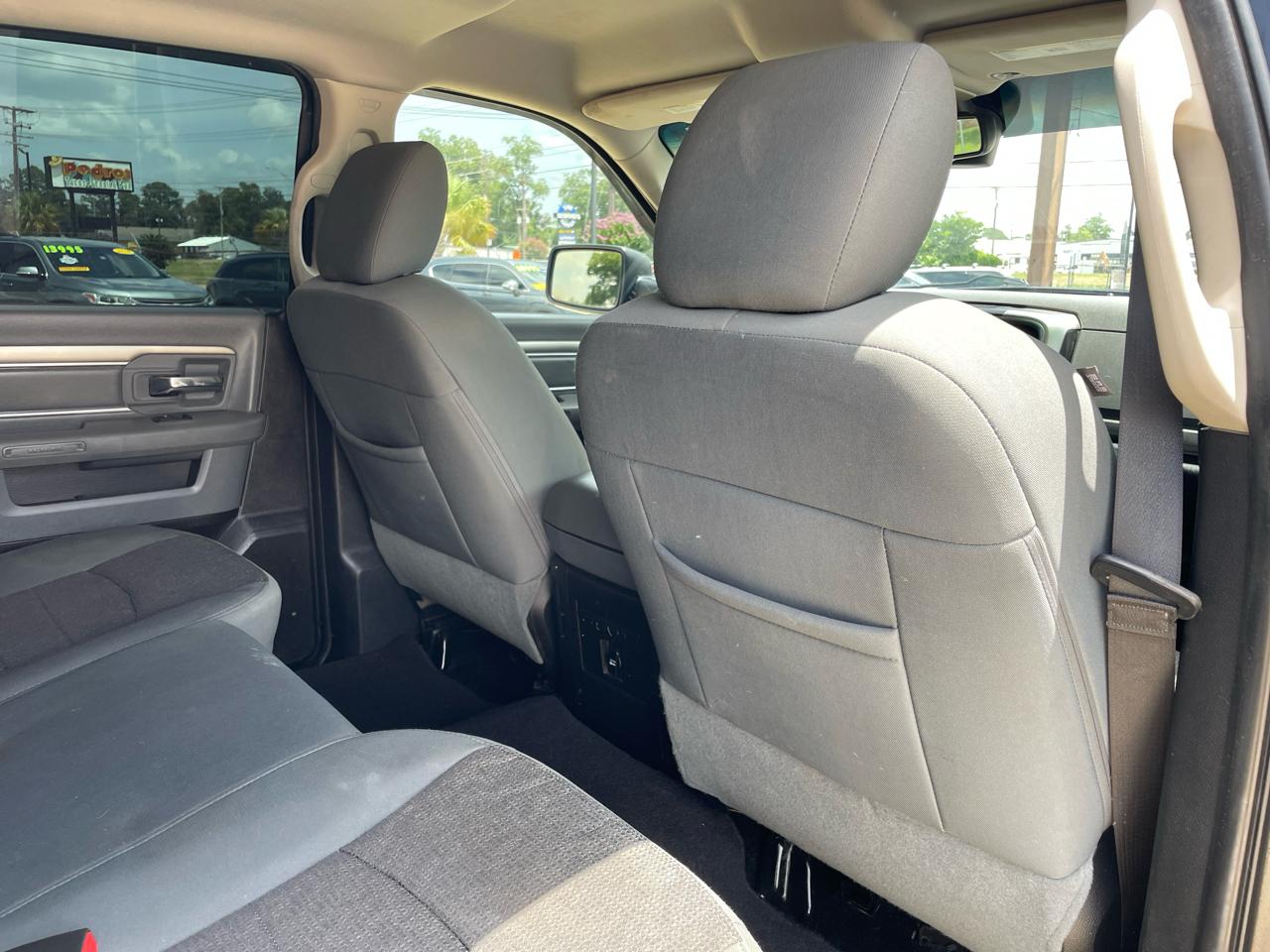 RAM 1500 2WD Crew Cab 140.5" Lone Star 2014