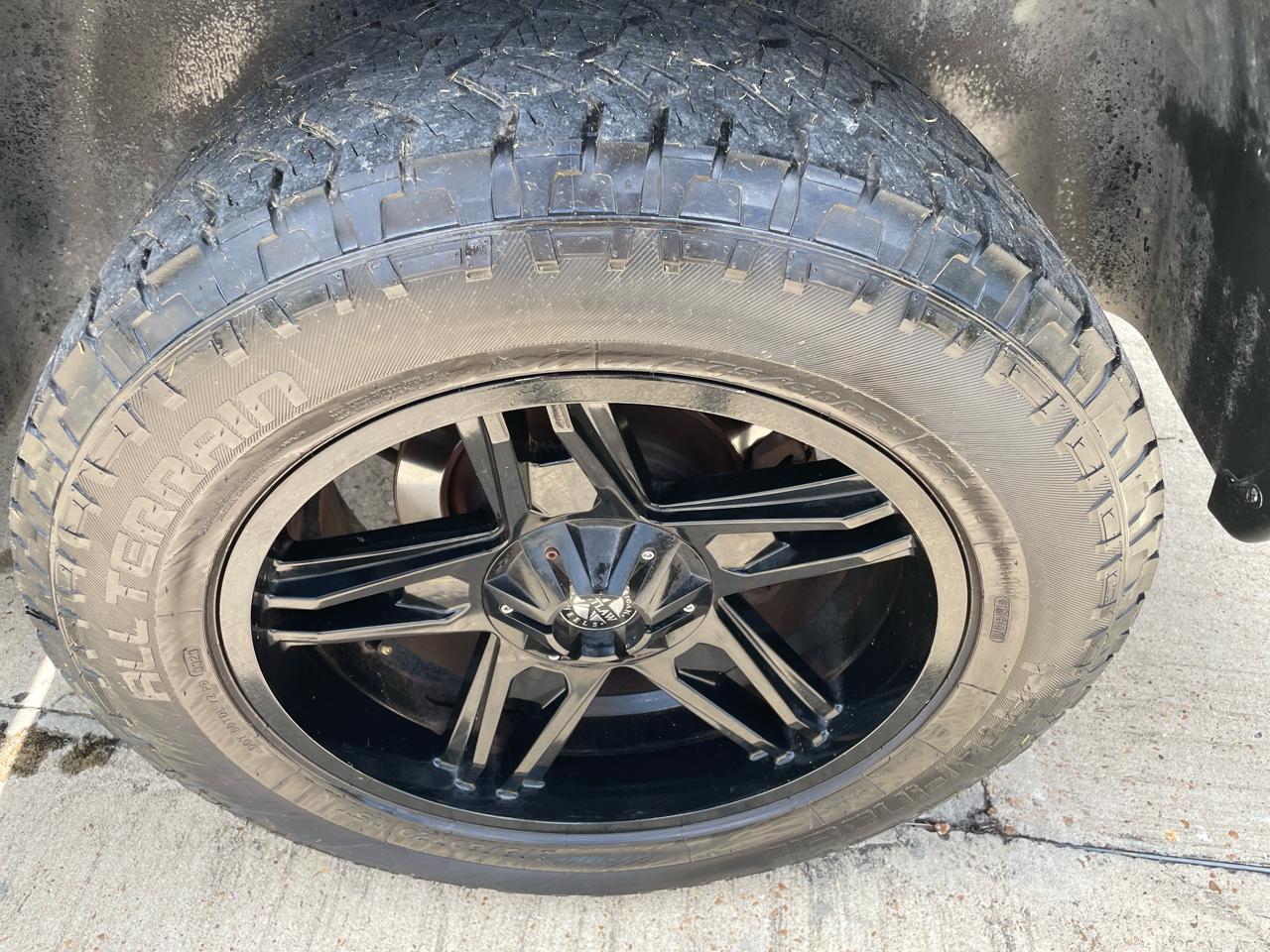 RAM 1500 2WD Crew Cab 140.5" Lone Star 2014