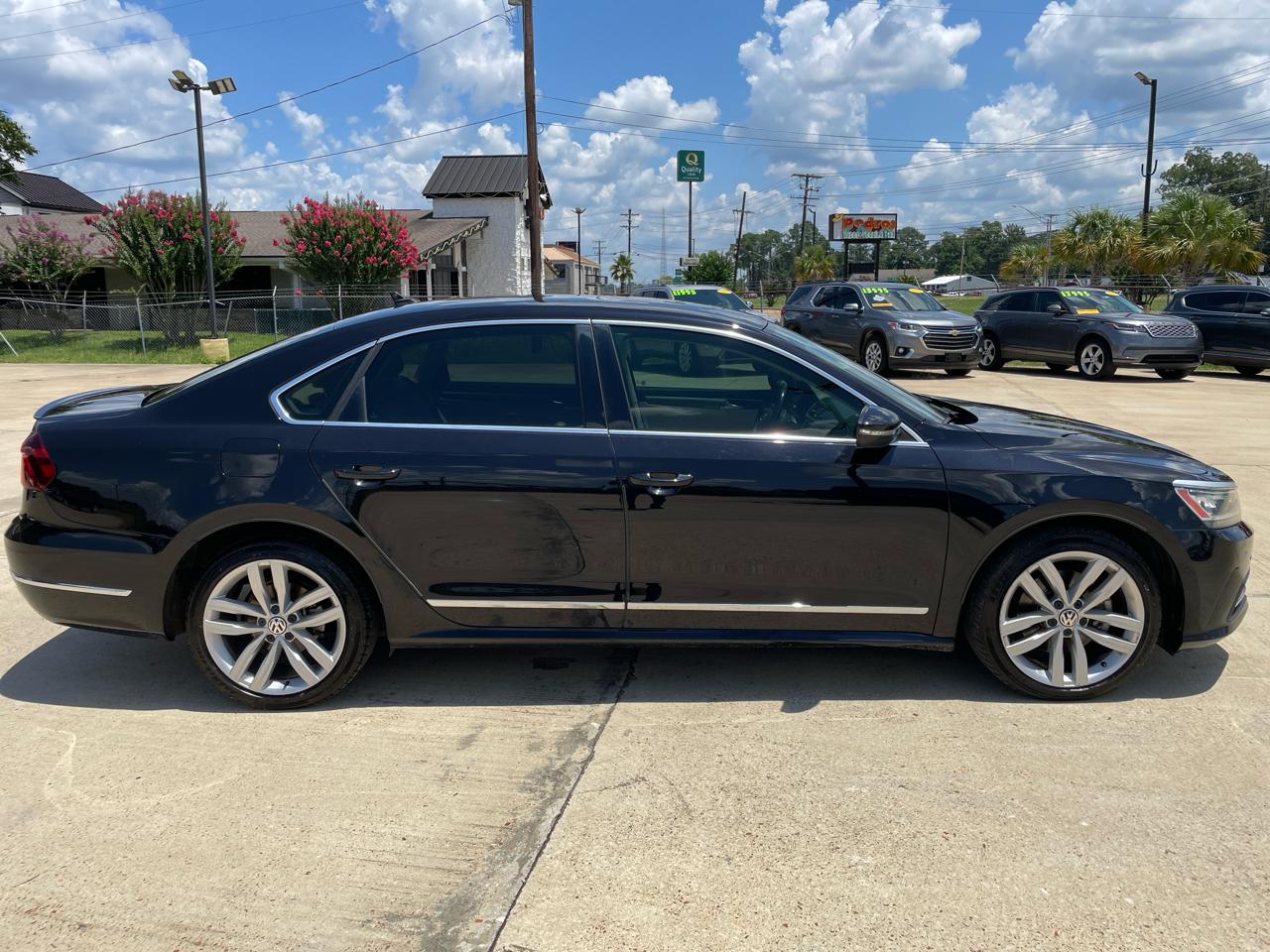 Volkswagen Passat 2.0T SEL Premium Auto 2018