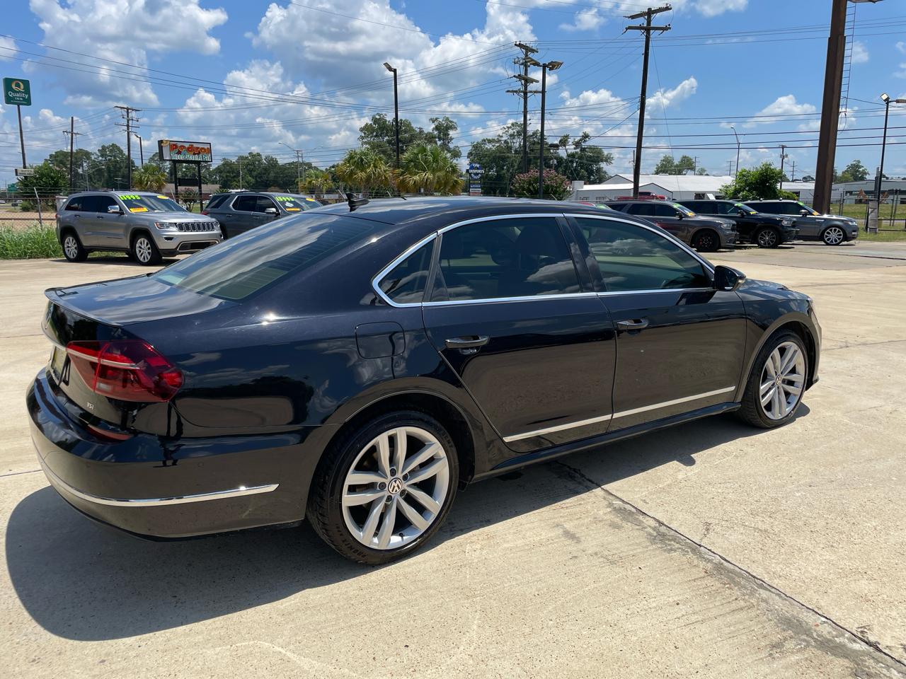 Volkswagen Passat 2.0T SEL Premium Auto 2018